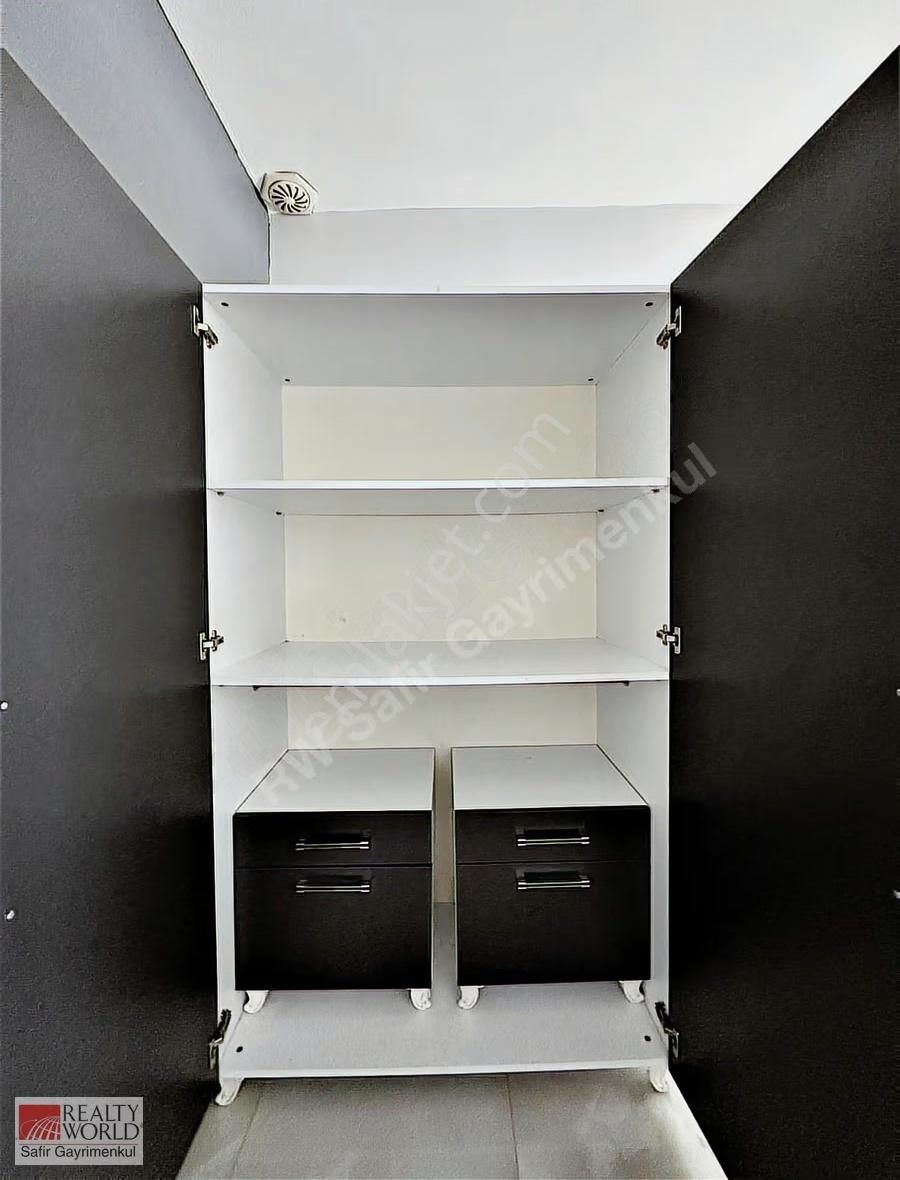 Devlet Hastanesi Yürüme Mesafesi Cadde Üzeri 1+1 Eşyalı Kiralık - Görsel 3