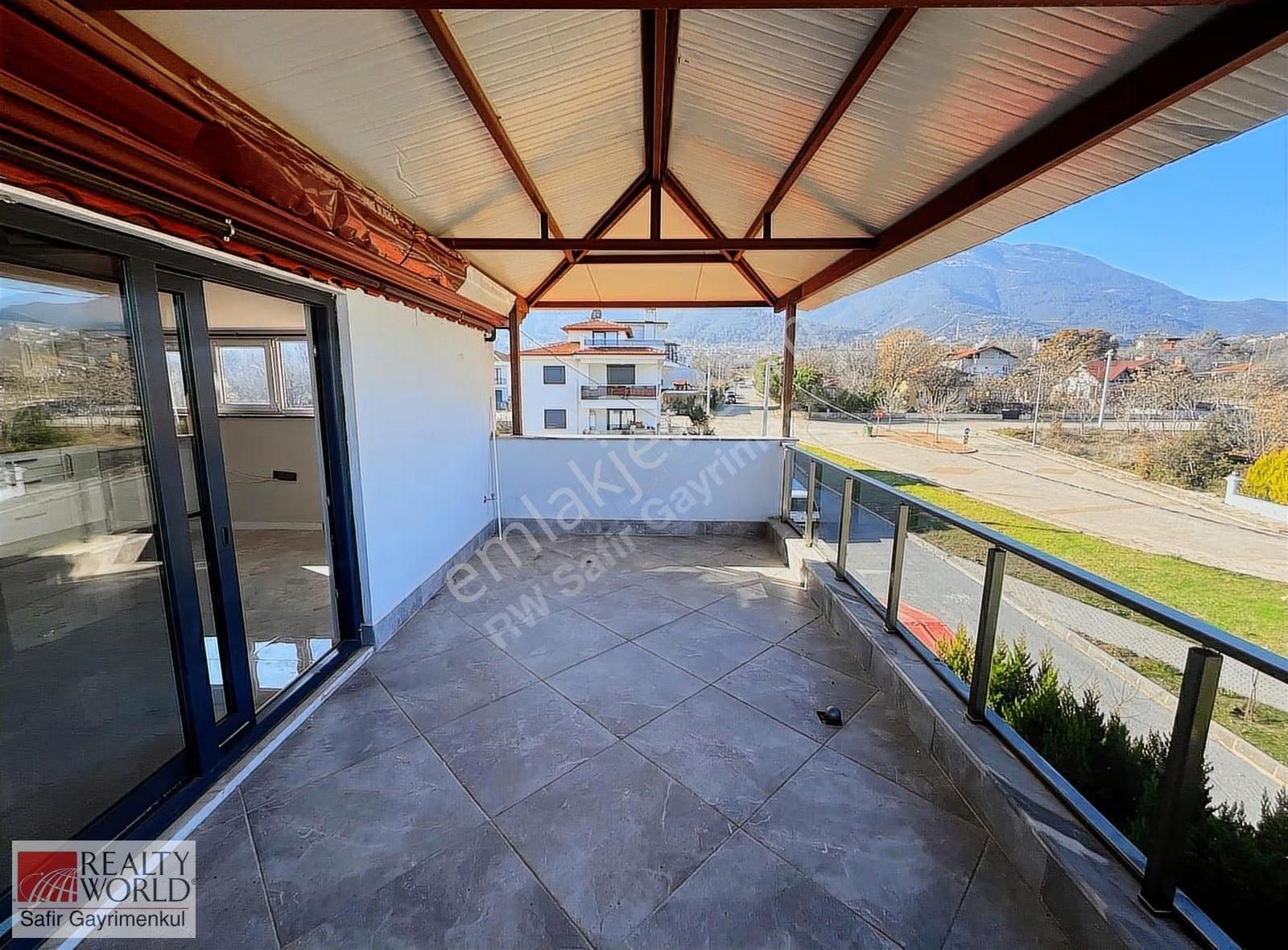 Hallaçlar'da 2+1 Önü Yeşil Alan Geniş Balkonlu Kiralık Daire - Görsel 12