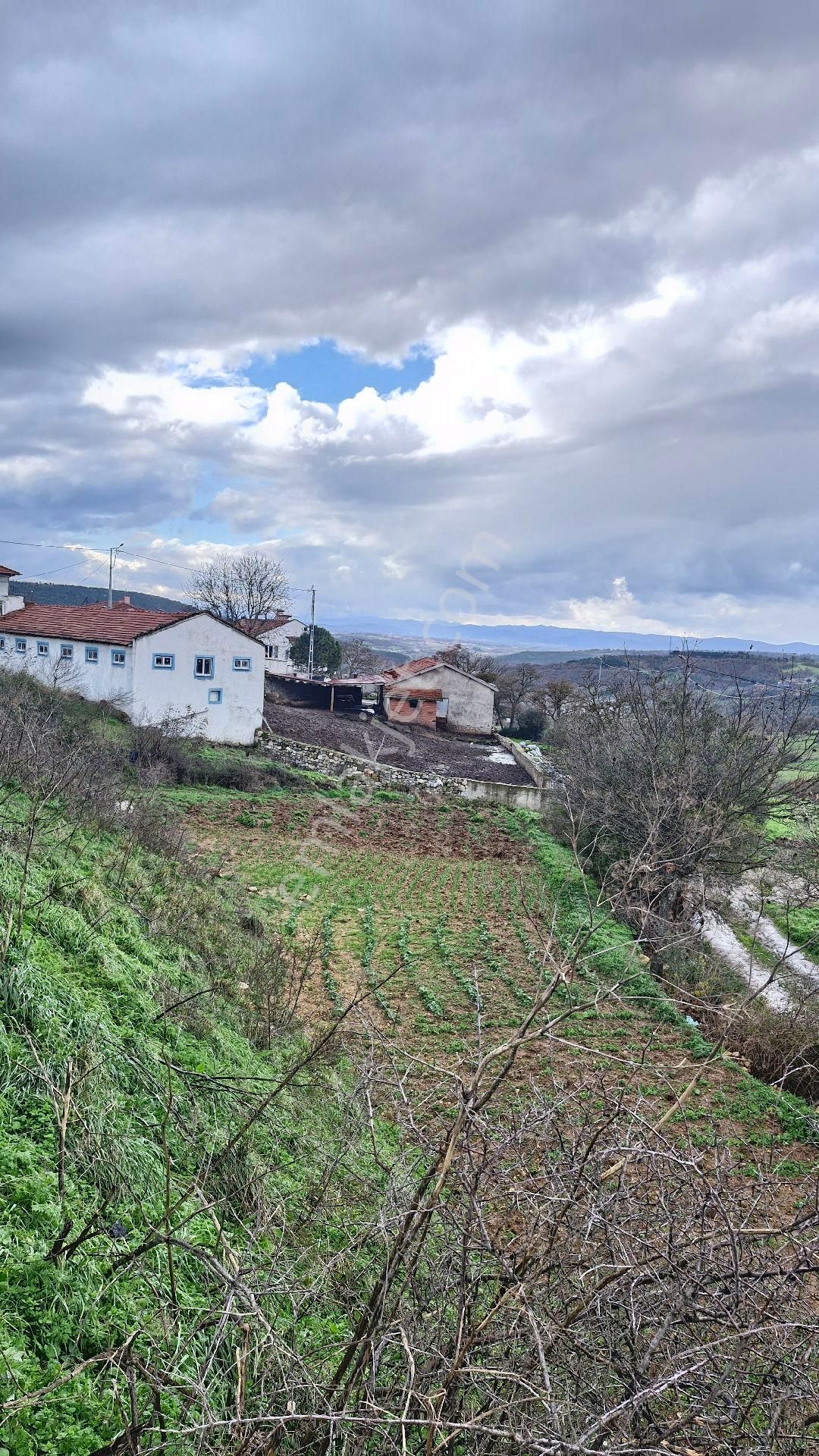 Köy Yerinde Satılık - Görsel 2