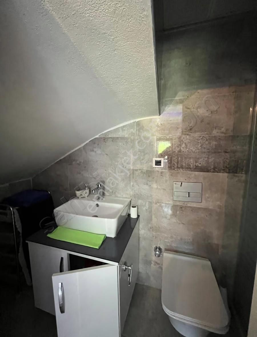 Canyurt Gayrimenkulden Yeni Foçada Satılık Triblex - Görsel 23