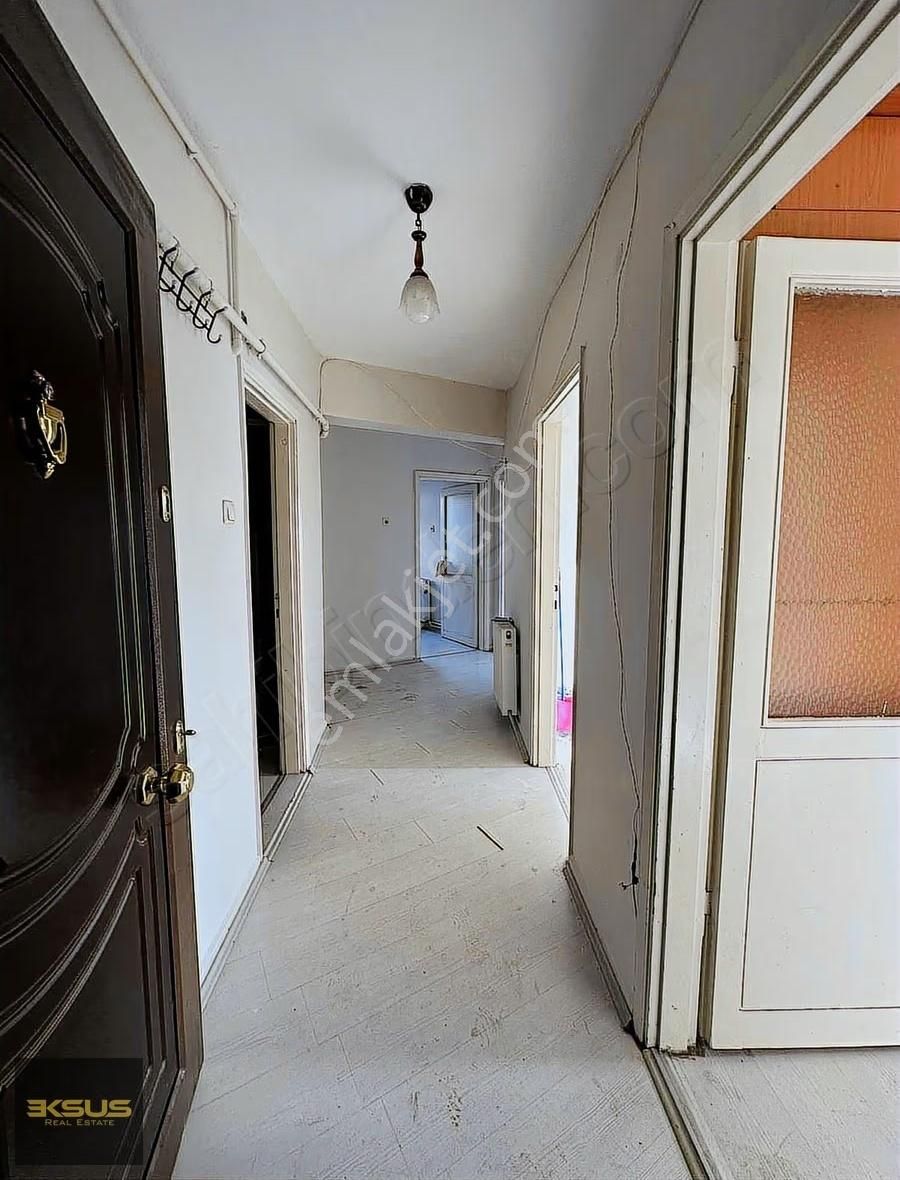 Balıkesir Çarşı Merkezde Kiralık 2+1 Daire - Görsel 11