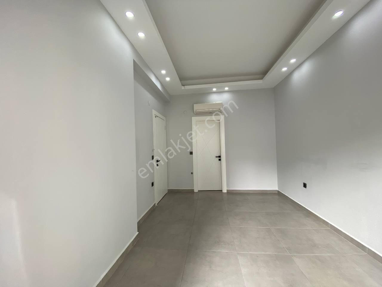 Mahmutlar Merkez'de Ful Aktiviteli Site İçerisinde 2+1 Boş Daire - Görsel 21