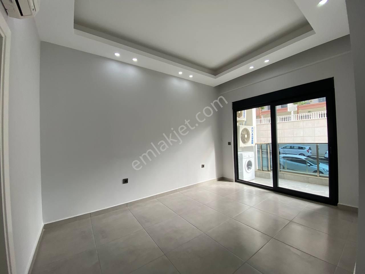 Mahmutlar Merkez'de Ful Aktiviteli Site İçerisinde 2+1 Boş Daire - Görsel 19