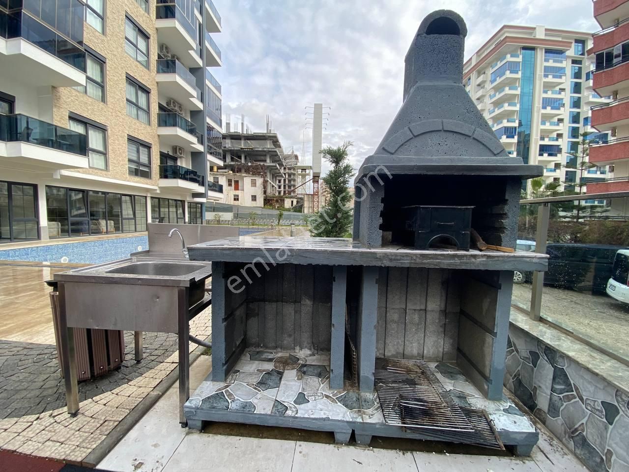 Mahmutlar Merkez'de Ful Aktiviteli Site İçerisinde 2+1 Boş Daire - Görsel 31