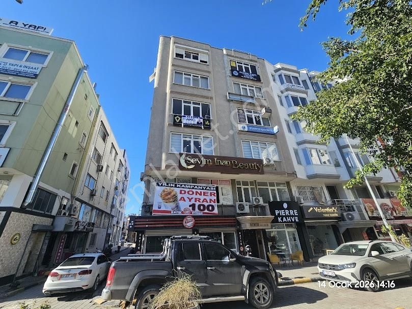 Akg' Den Çarşı Merkezde 3+1 Kiralık Ofis - Görsel 2