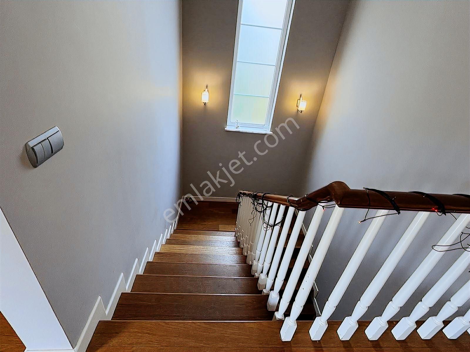 Kartepe Suadiye Mah. Satılık Site İçerisinde 5+1 Müstakil Villa - Görsel 2