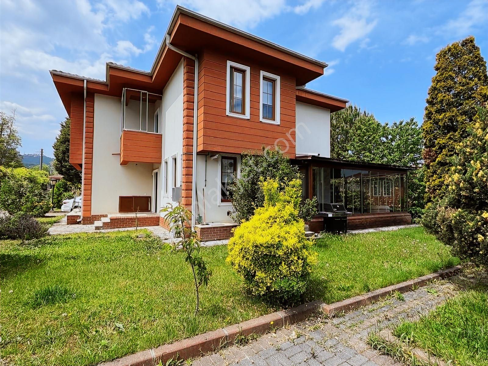 Kartepe Suadiye Mah. Satılık Site İçerisinde 5+1 Müstakil Villa - Görsel 24