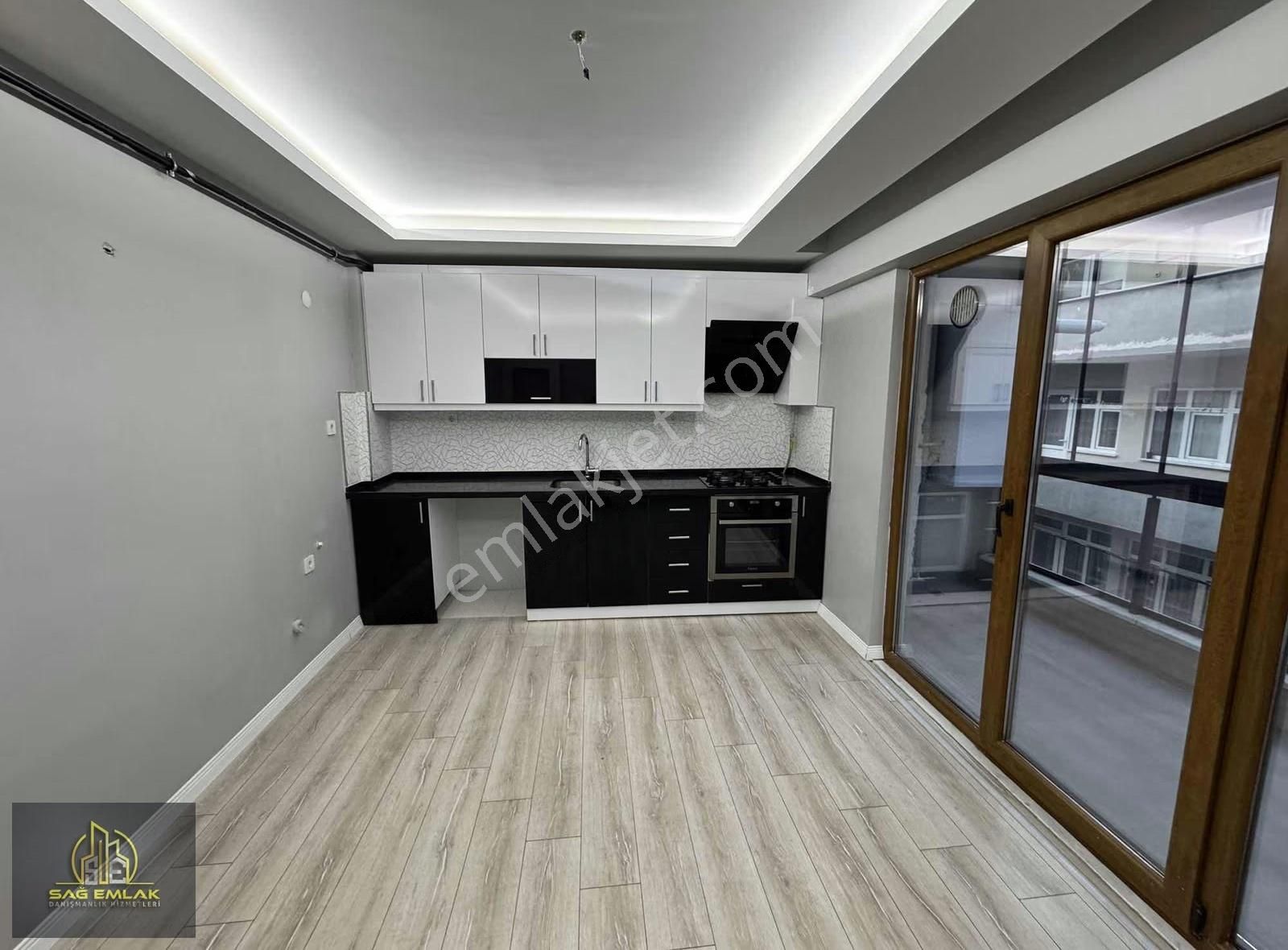 Bağlarbaşında Kiralık Daire 3+1 Ara Kat - Görsel 8
