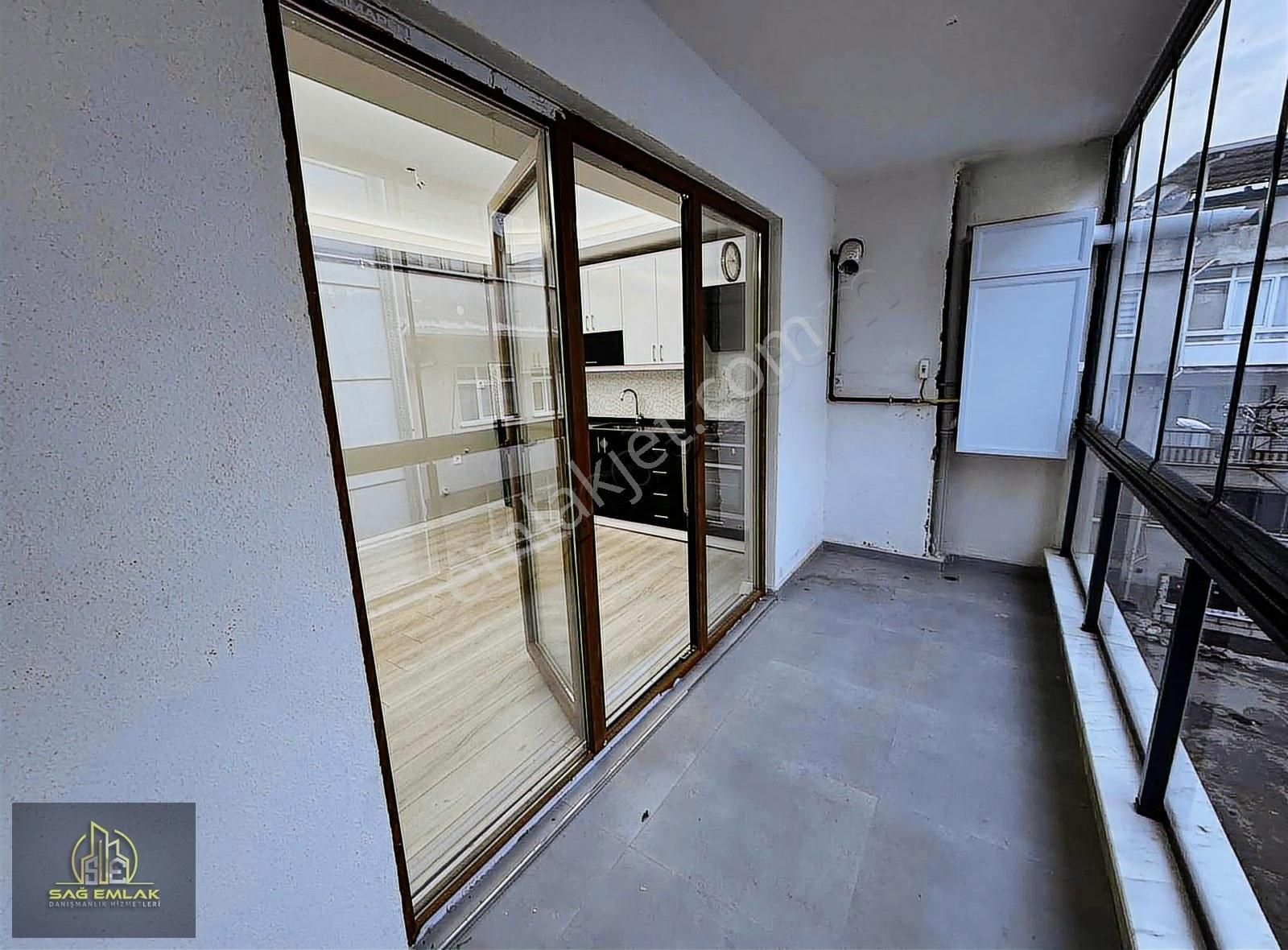 Bağlarbaşında Kiralık Daire 3+1 Ara Kat - Görsel 5