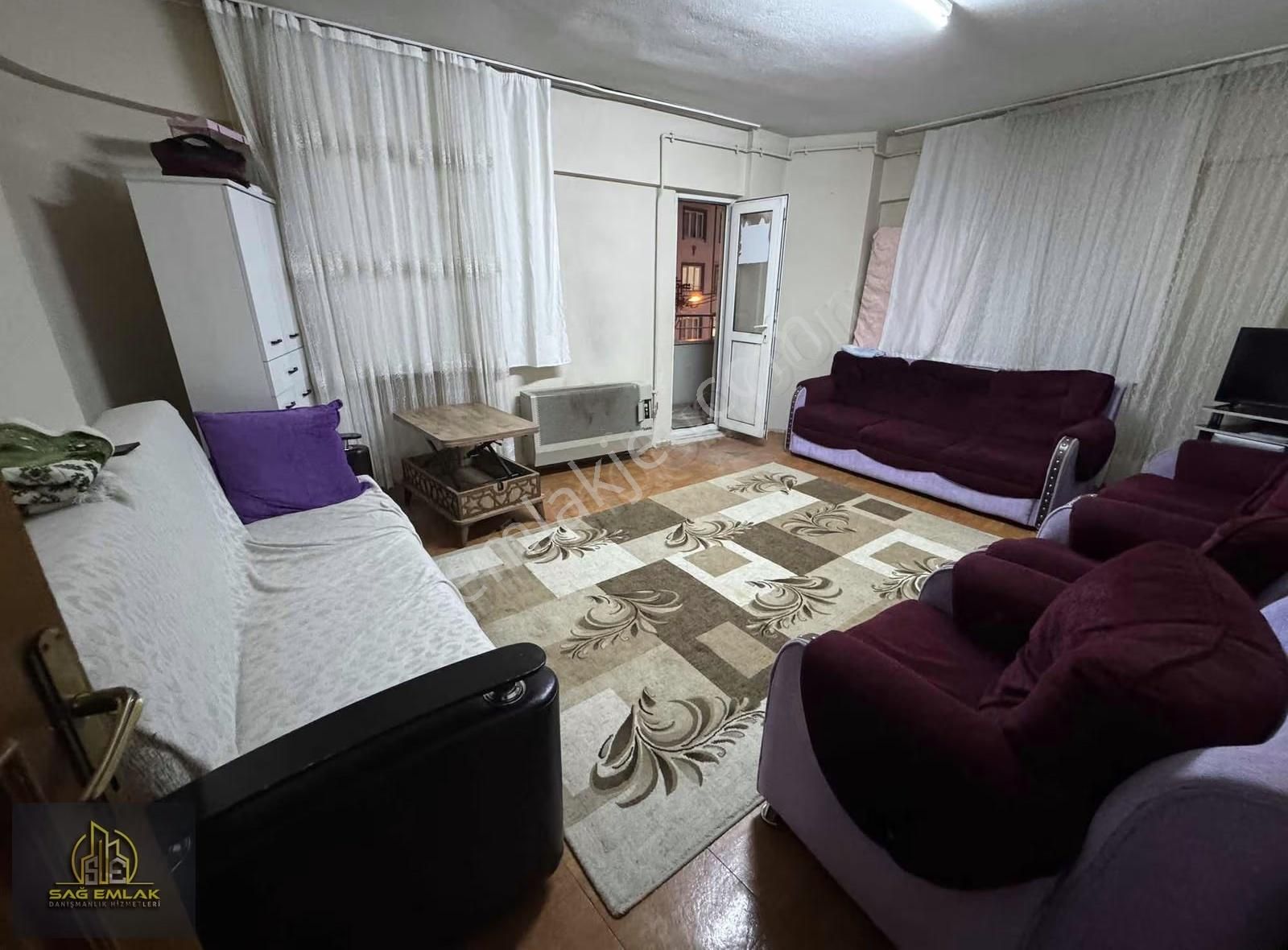 Bağlarbaşında Satılık Daire Krediye Uygun 2+1 Ara Kat