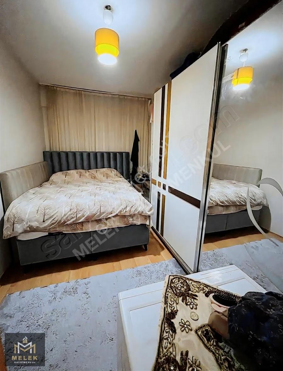 Melek Gayrimenkulden Hürriyette 3 Katlı Binada Satılık 1. Kat - Görsel 13