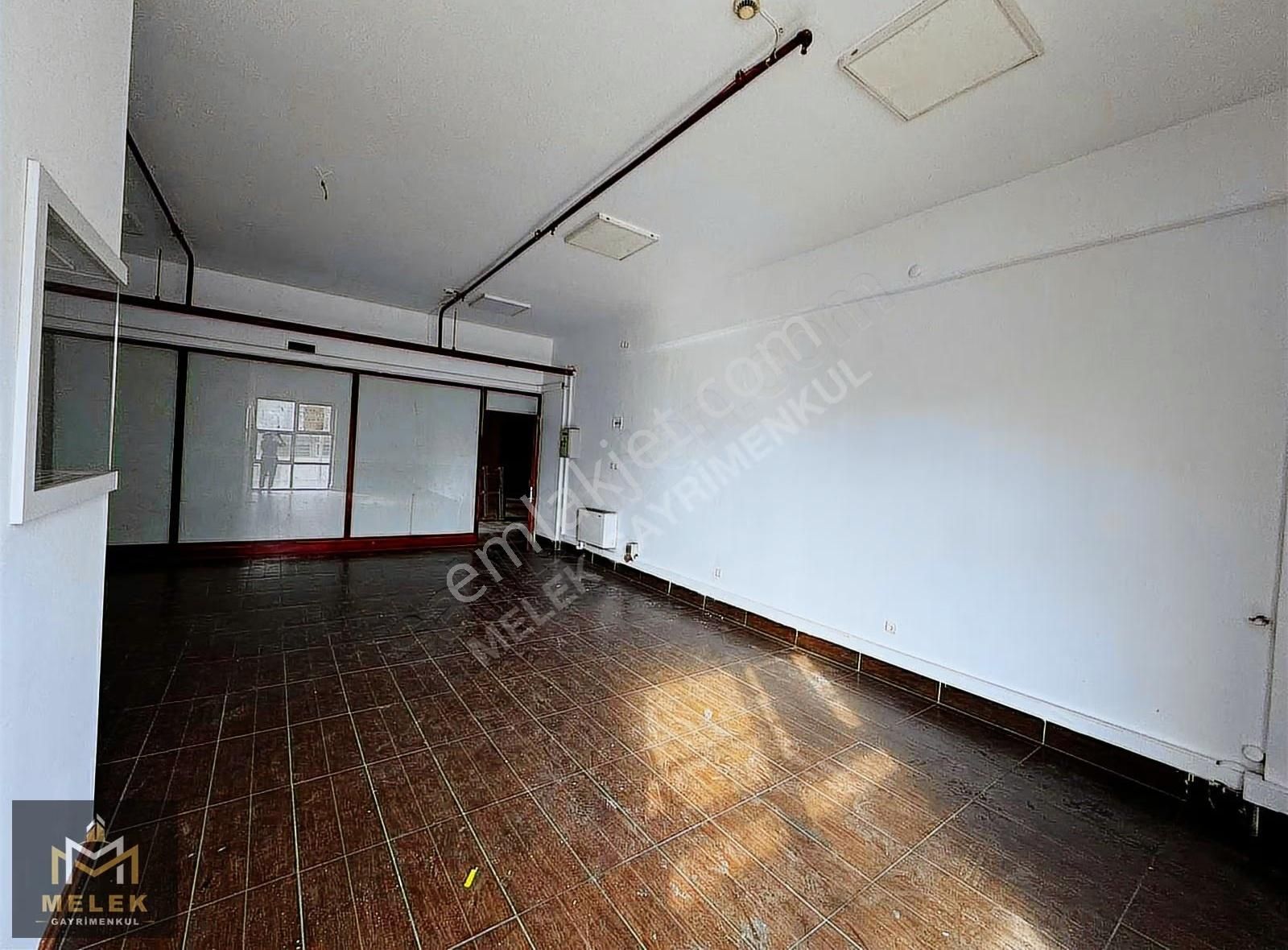 Tekstilkentte Kiralık 90 M2 Dükkan - Görsel 2