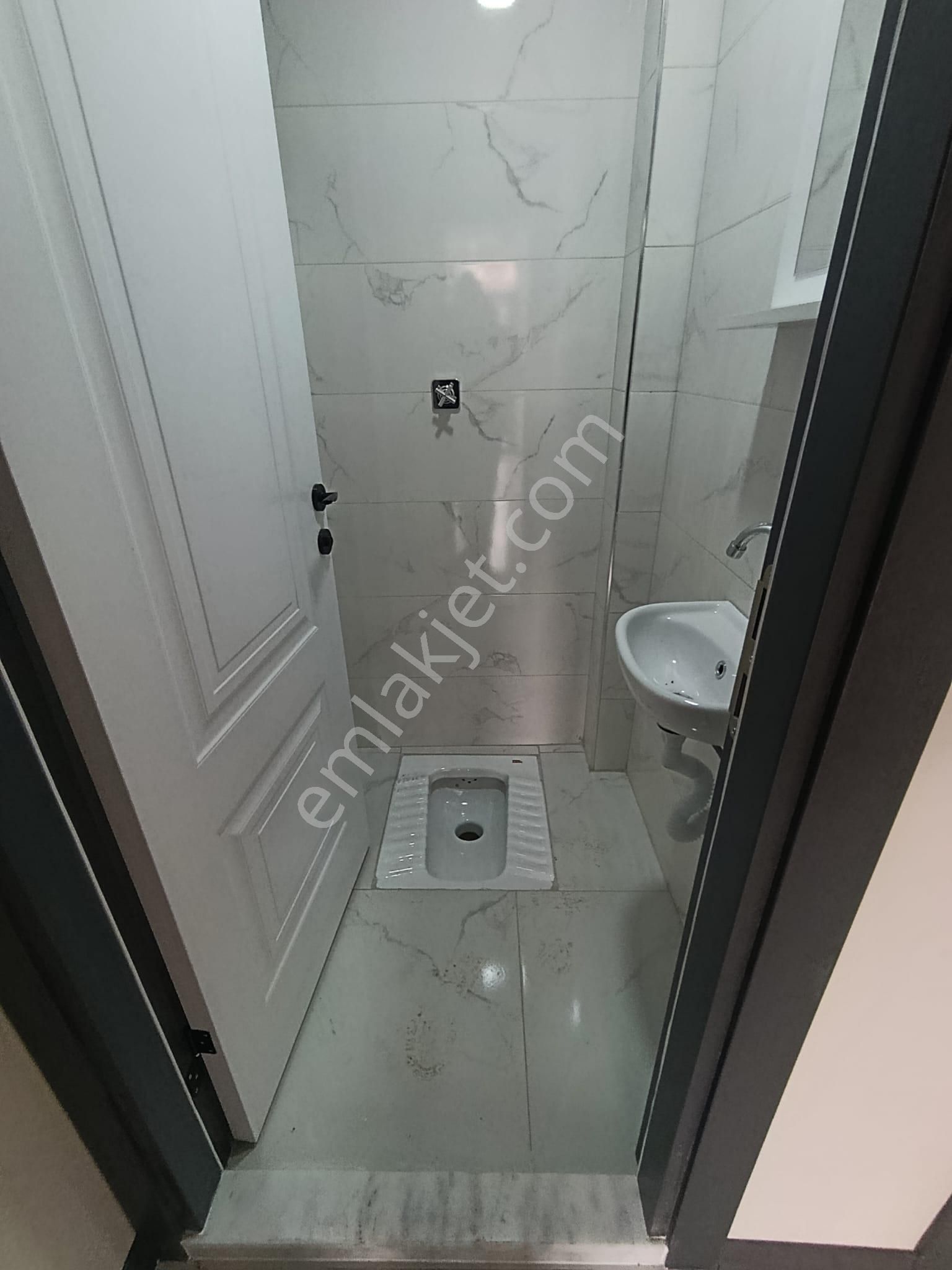 Çamlıca Mahallesinde 3+1 Sıfır Daire - Görsel 16