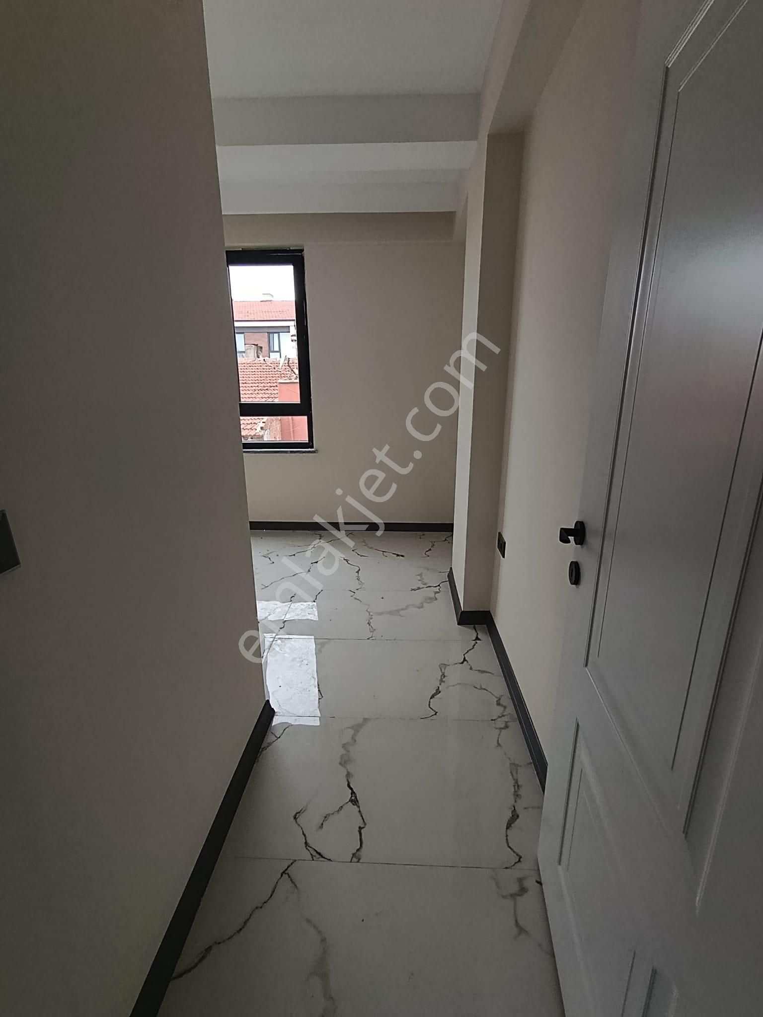 Çamlıca Mahallesinde 3+1 Sıfır Daire - Görsel 13