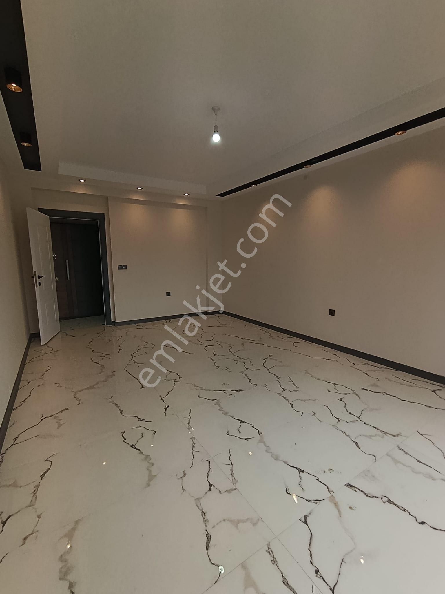 Çamlıca Mahallesinde 3+1 Sıfır Daire - Görsel 10