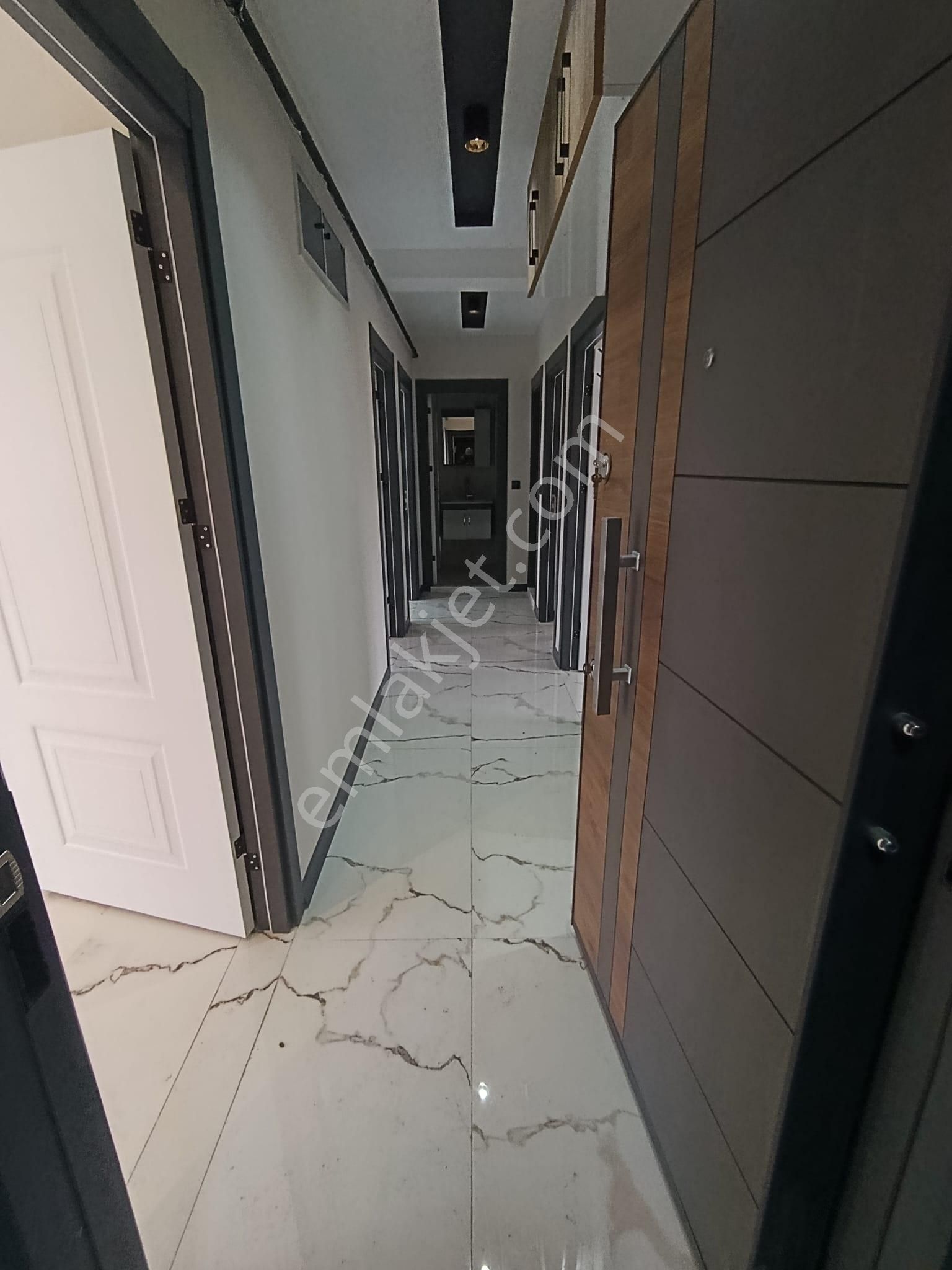 Çamlıca Mahallesinde 3+1 Sıfır Daire - Görsel 18