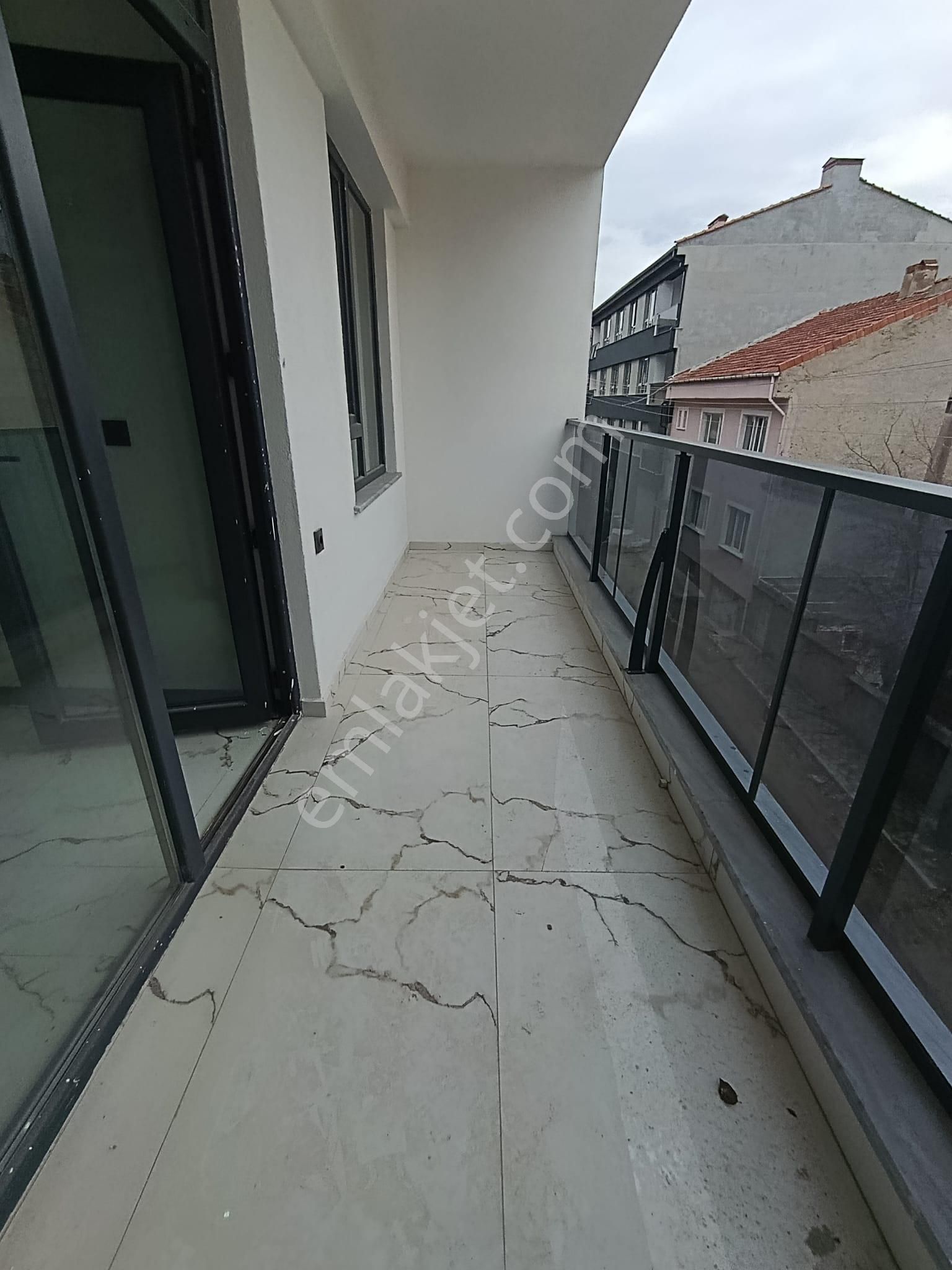 Çamlıca Mahallesinde 3+1 Sıfır Daire - Görsel 5