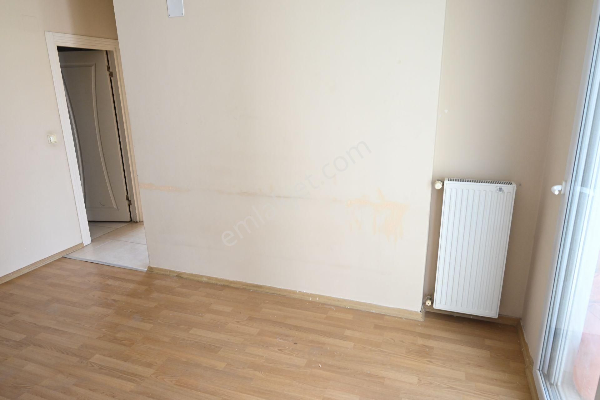 Üstünkent Emlak'tan Caddeye Yakın Konumda 2+1 Kiralık Daire - Görsel 6