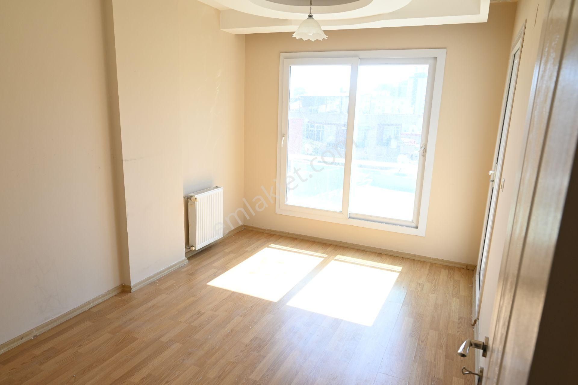 Üstünkent Emlak'tan Caddeye Yakın Konumda 2+1 Kiralık Daire - Görsel 21