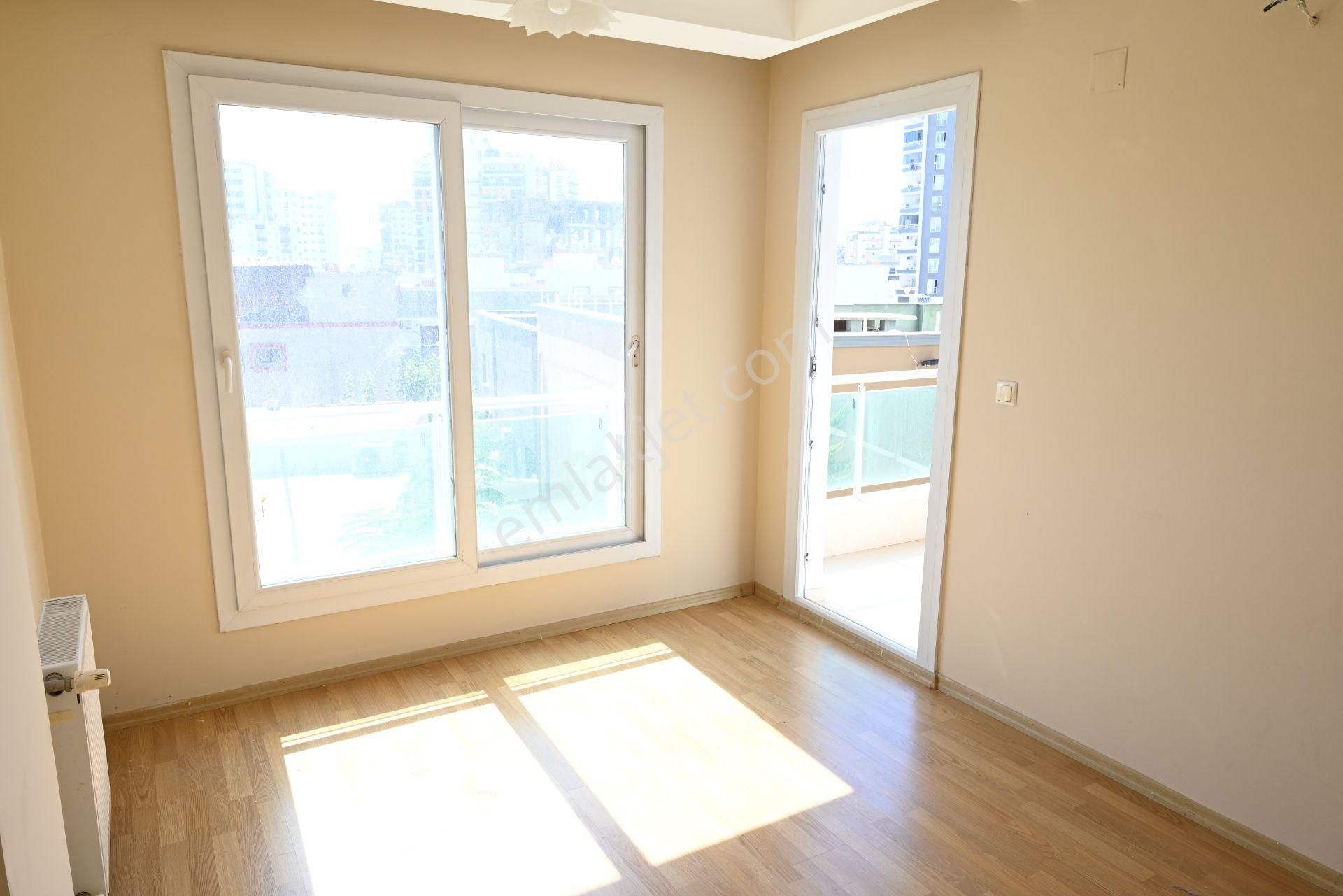Üstünkent Emlak'tan Caddeye Yakın Konumda 2+1 Kiralık Daire - Görsel 28