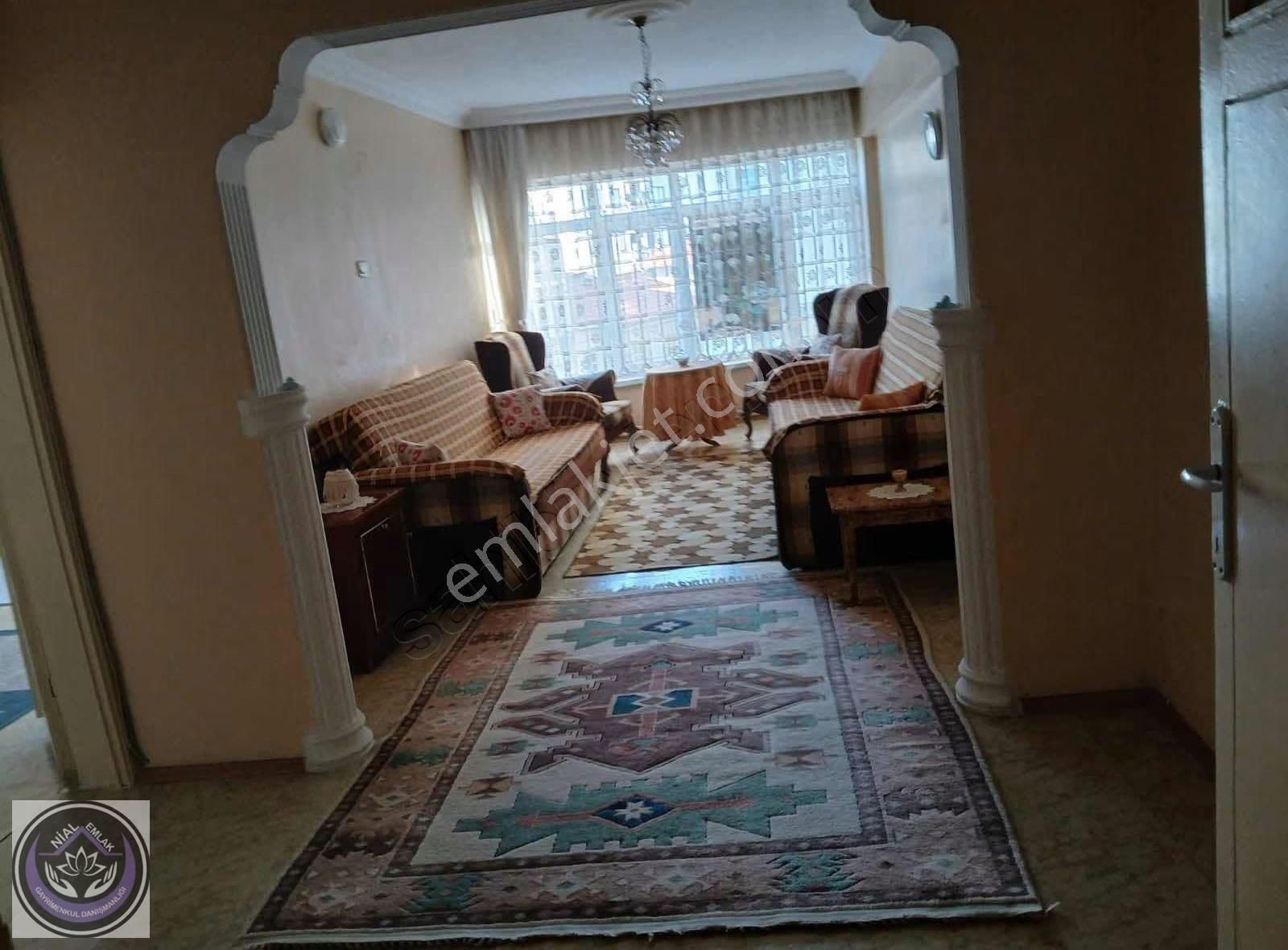 Balıkesir Çarşı Merkezde 3+1 Eşyalı Kiralık Daire