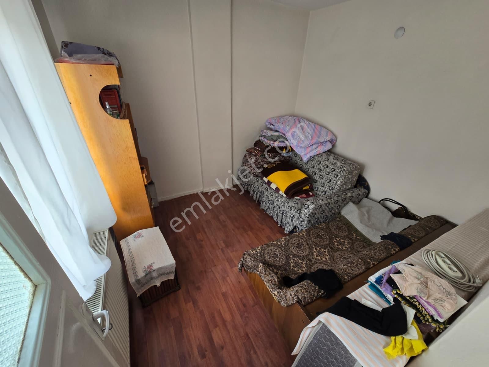 Sincan Mareşal Ç. Mah.'de Cadde Üzeri 2.ara Kat Geniş M² Çift Balkon Yapılı - Görsel 6