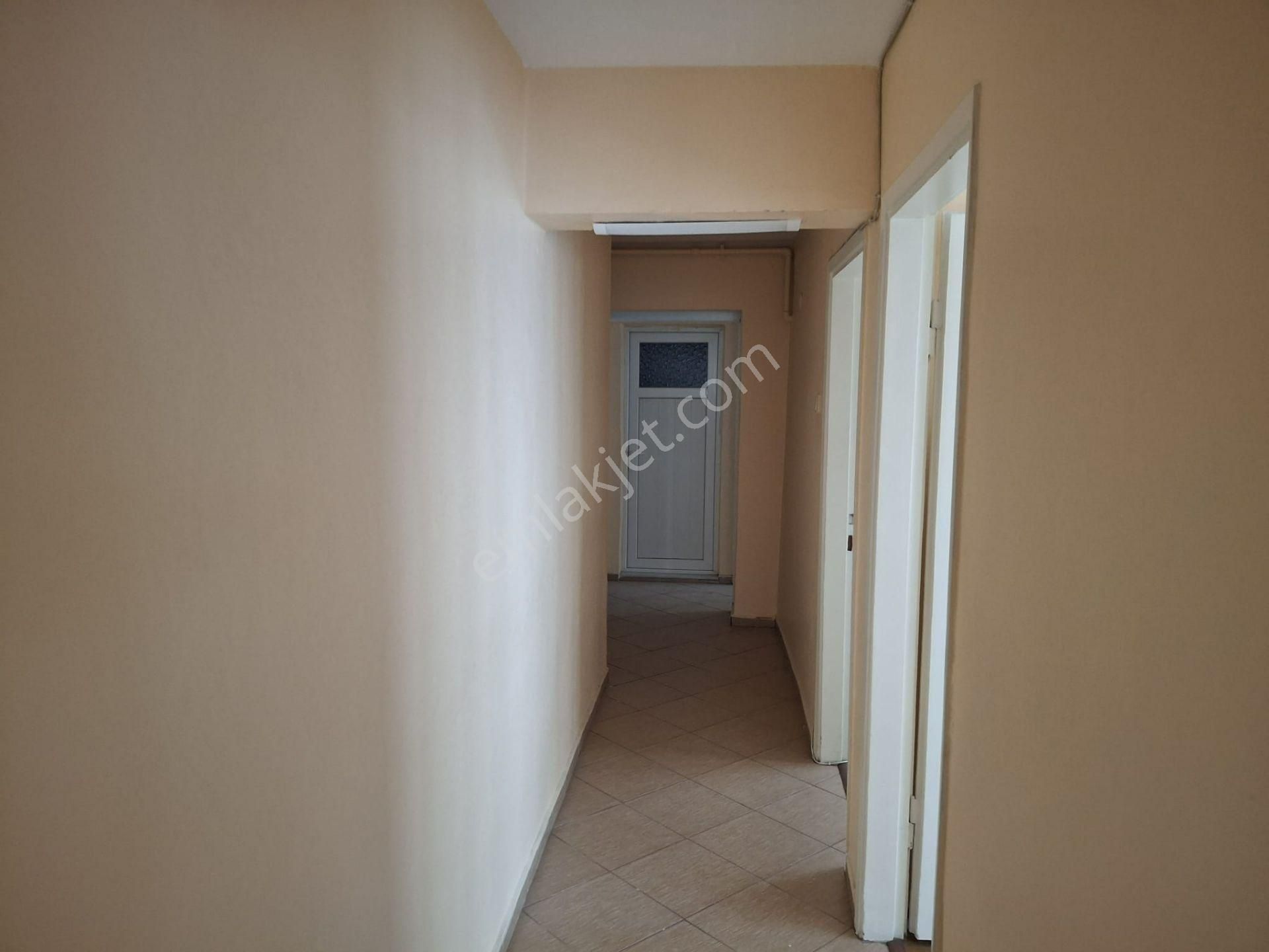 Taşkent De Aile Apartmanında Bakımlı Daire - Görsel 7