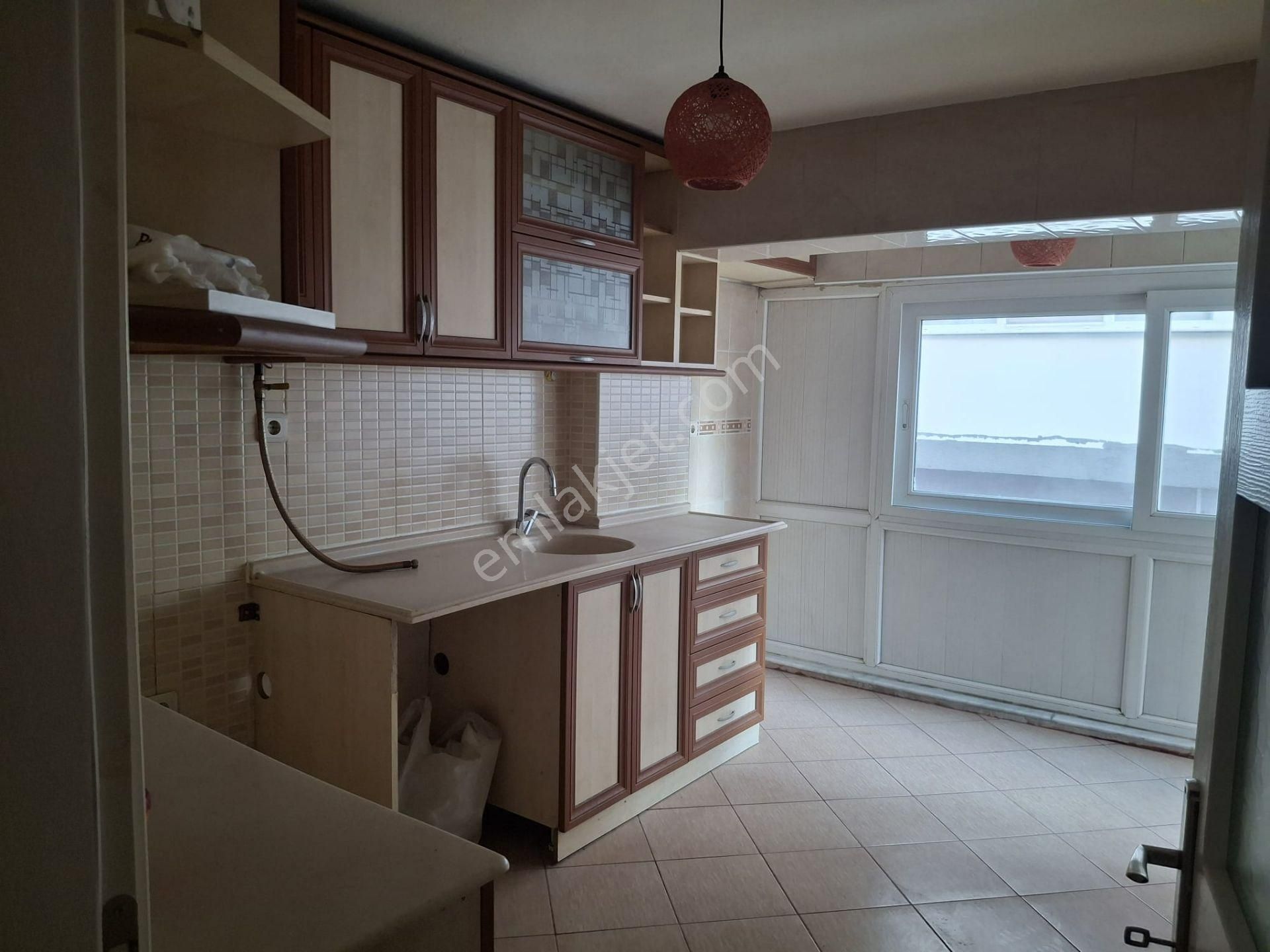Taşkent De Aile Apartmanında Bakımlı Daire - Görsel 13