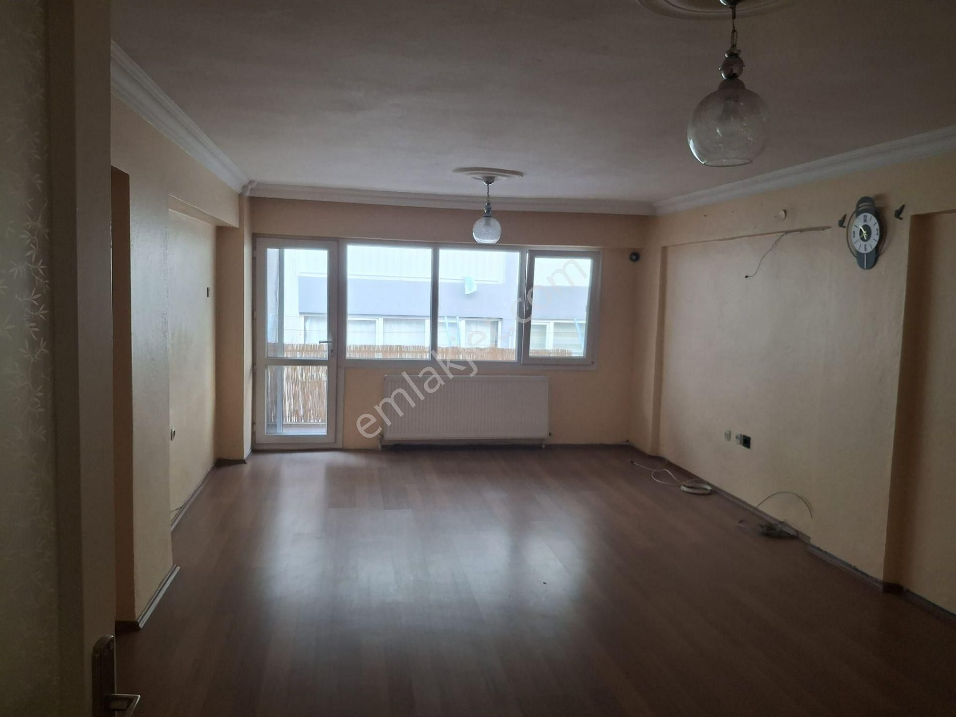 Taşkent De Aile Apartmanında Bakımlı Daire - Görsel 10