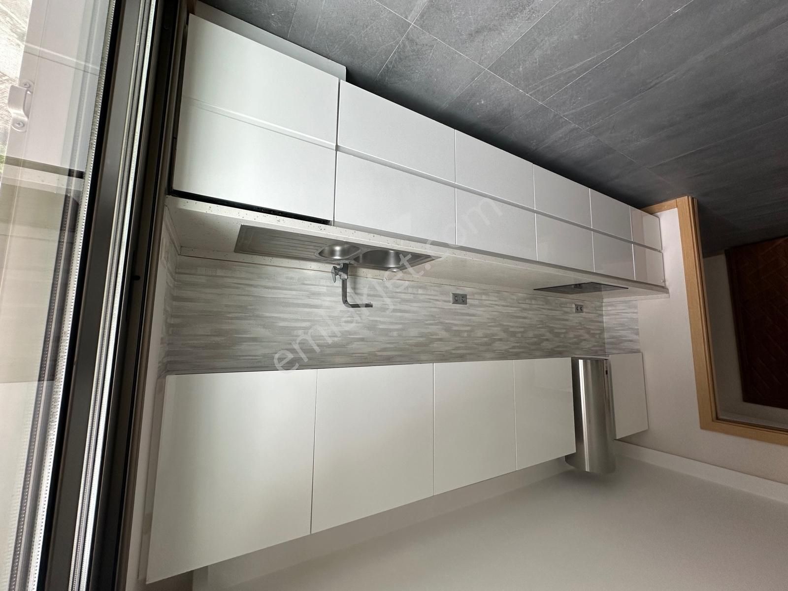 Narlıdere Ilıca'da Kiralık Full Deniz Manzaralı 3+1 Rezidans - Görsel 7