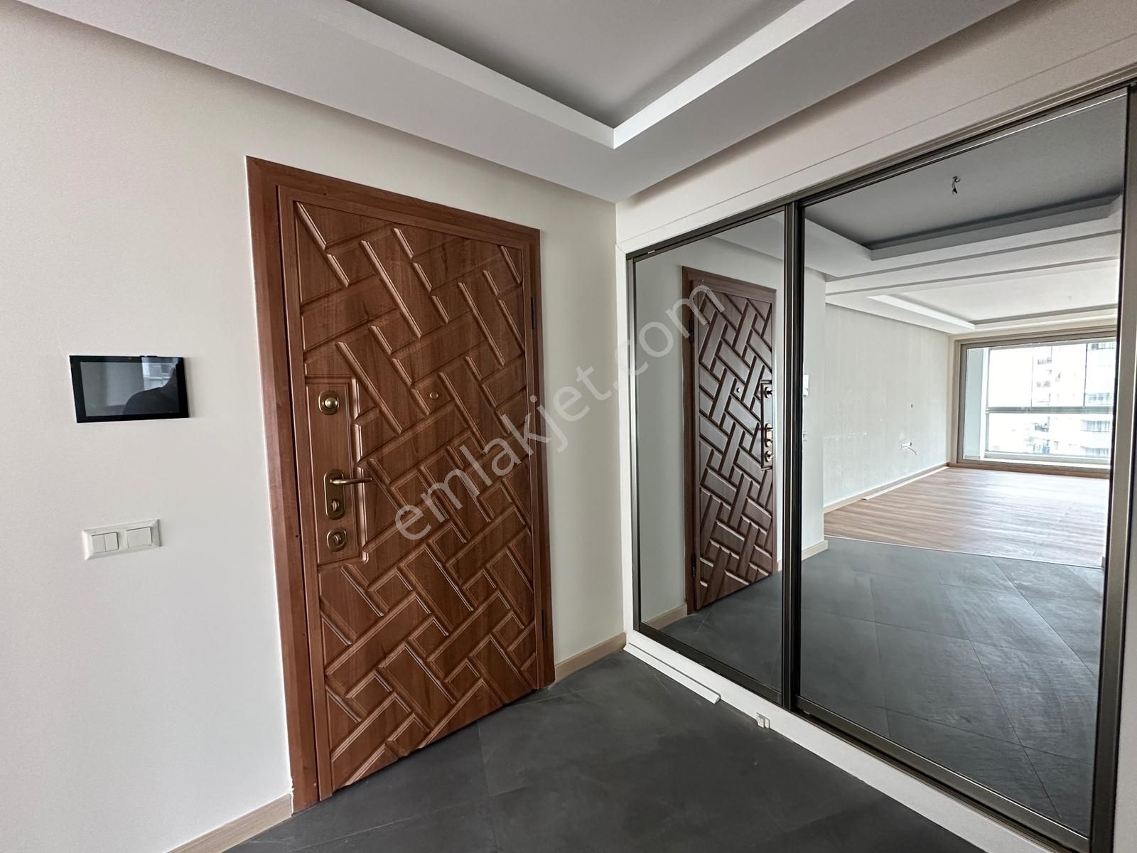 Narlıdere Ilıca'da Kiralık Full Deniz Manzaralı 3+1 Rezidans - Görsel 22