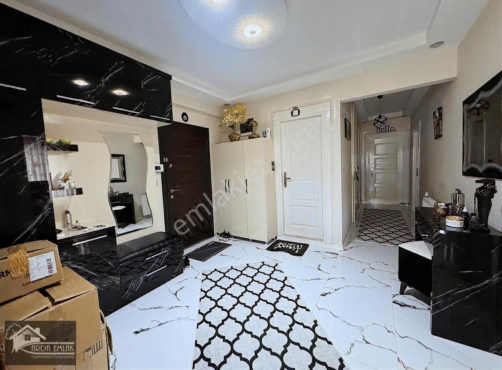 Arda Emlaktan Site İçerisinde Satılk Geniş 3+1 - Görsel 2