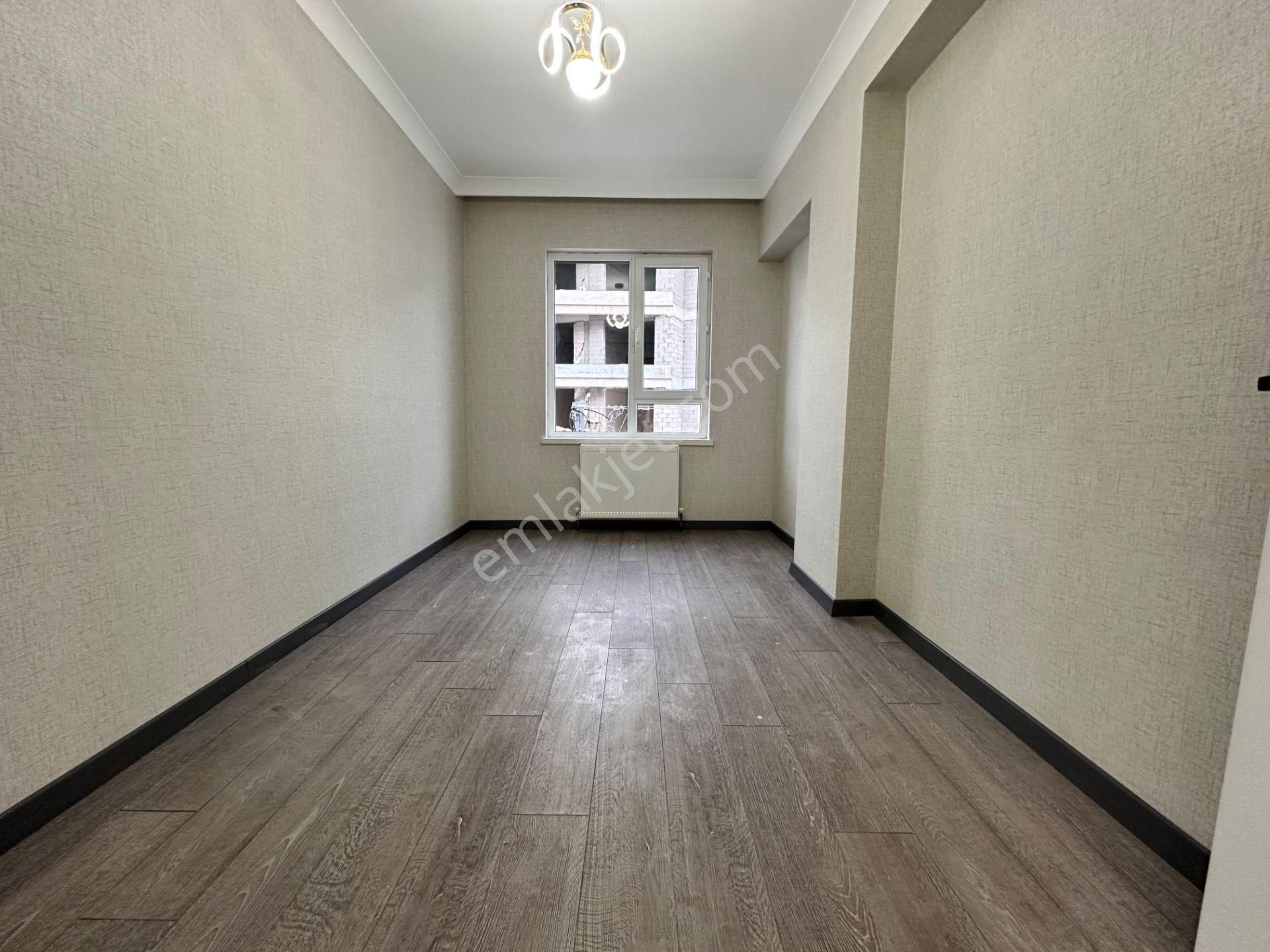 Park Okul Cadde Üçgenin De Ara Katta 2 Banyolu 3+1 Daire - Görsel 7