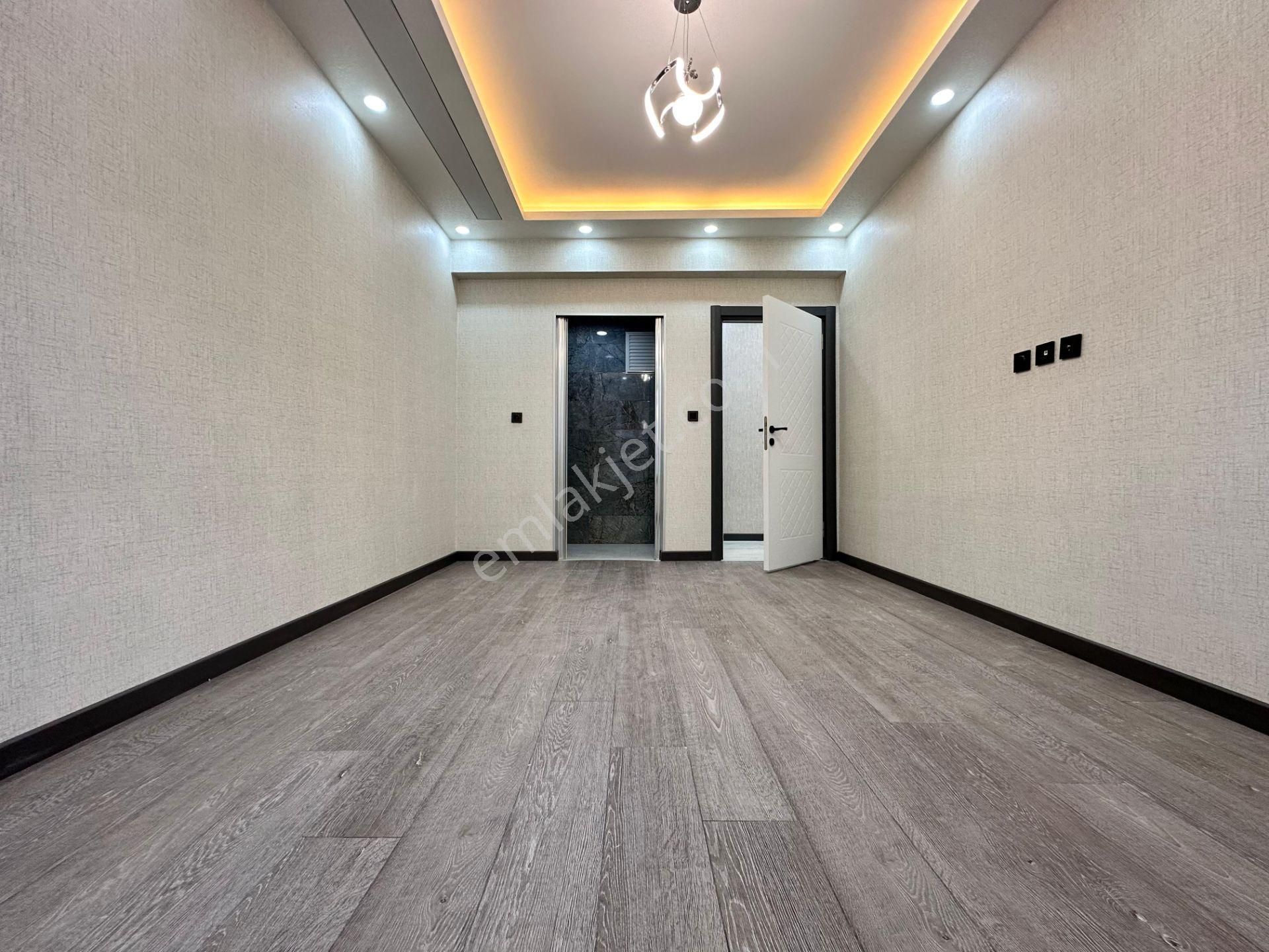 Park Okul Cadde Üçgenin De Ara Katta 2 Banyolu 3+1 Daire - Görsel 27