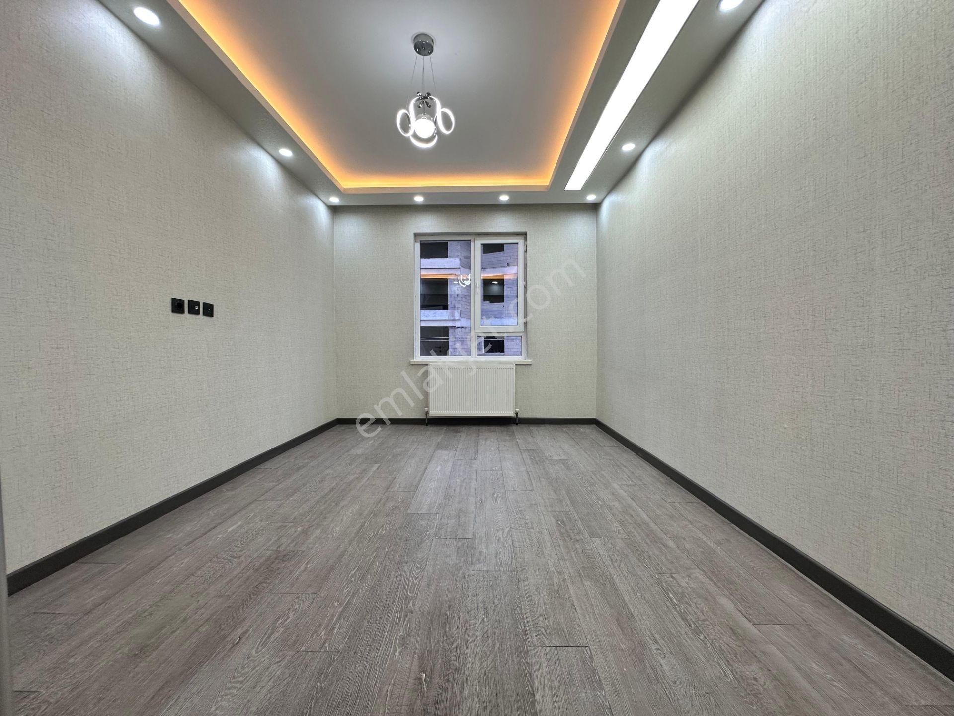 Park Okul Cadde Üçgenin De Ara Katta 2 Banyolu 3+1 Daire - Görsel 12