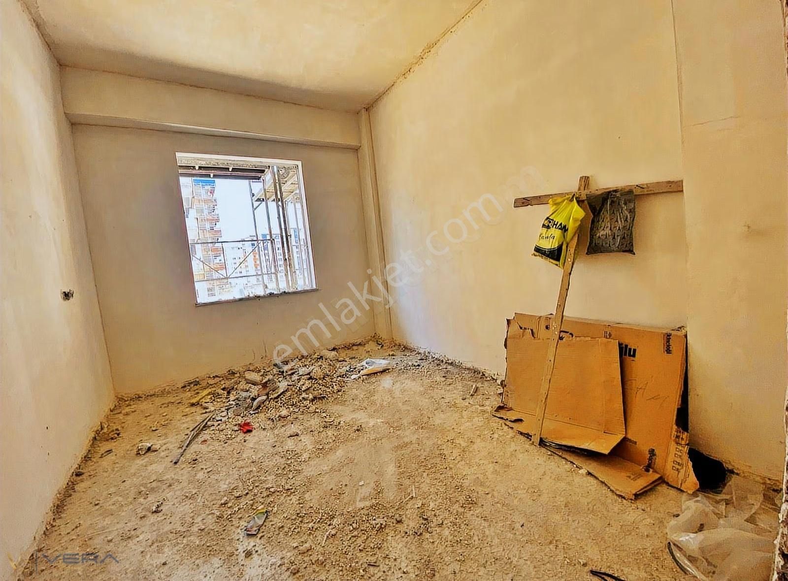 Abdulhamithan'da Satılık 2.5+1 Fırsat Daire - Görsel 5