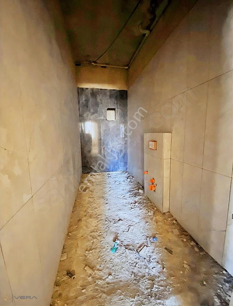 Abdulhamithan'da Satılık 2.5+1 Fırsat Daire - Görsel 3