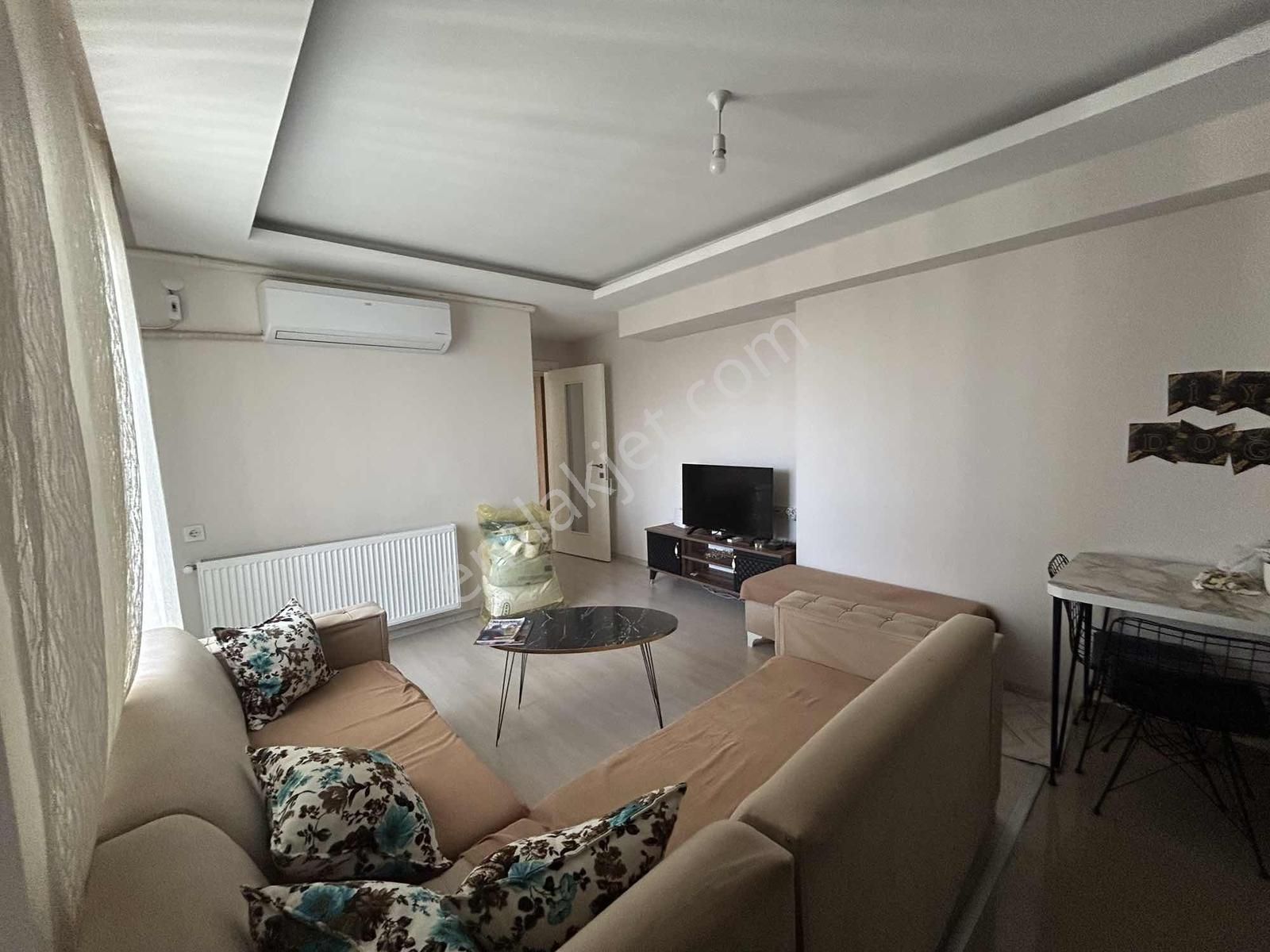 Kuşadası Merkeze Yakı Eşyalı 1+1 Daire - Görsel 12