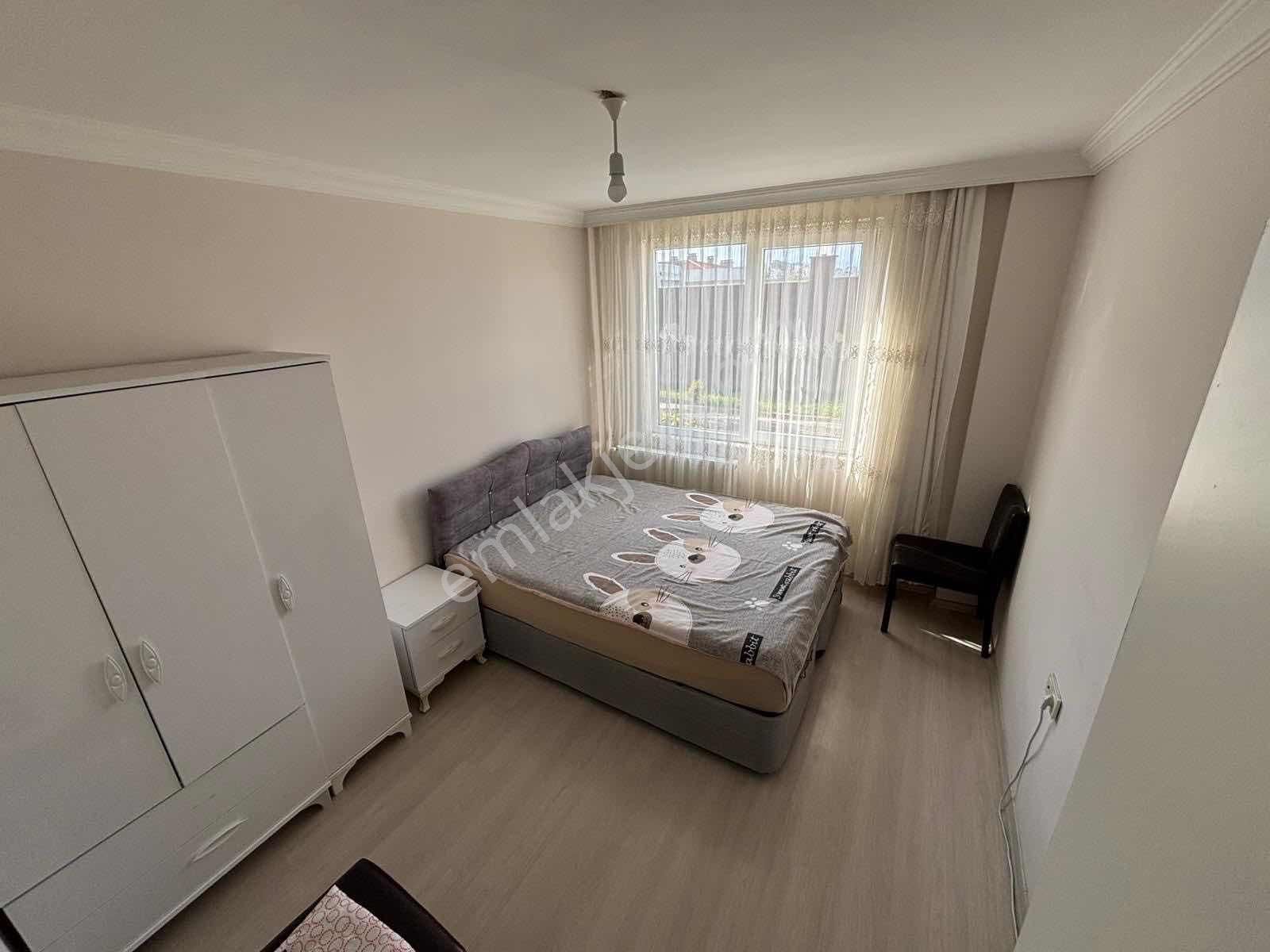 Kuşadası Merkeze Yakı Eşyalı 1+1 Daire - Görsel 13