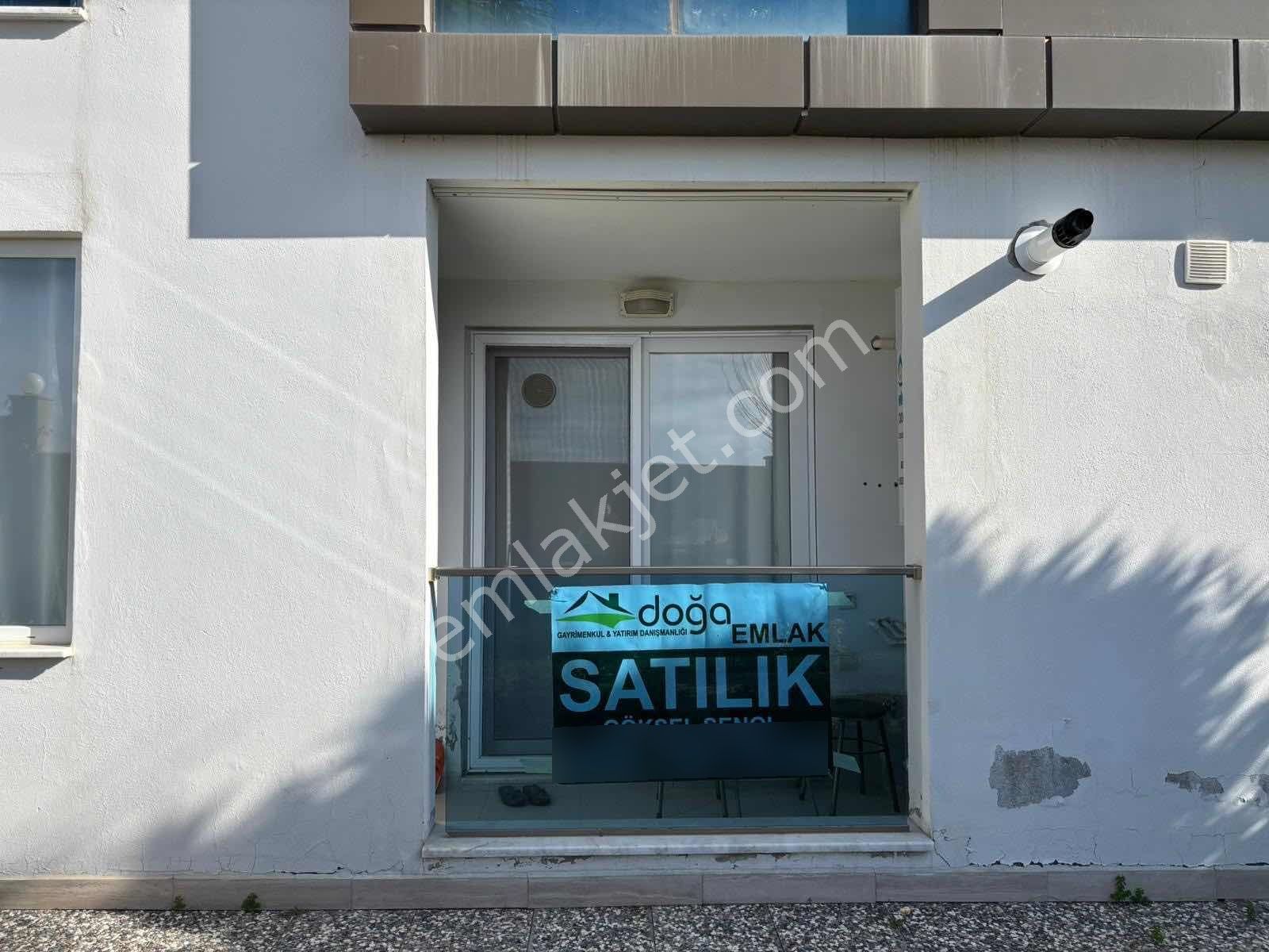 Kuşadası Merkeze Yakı Eşyalı 1+1 Daire - Görsel 15