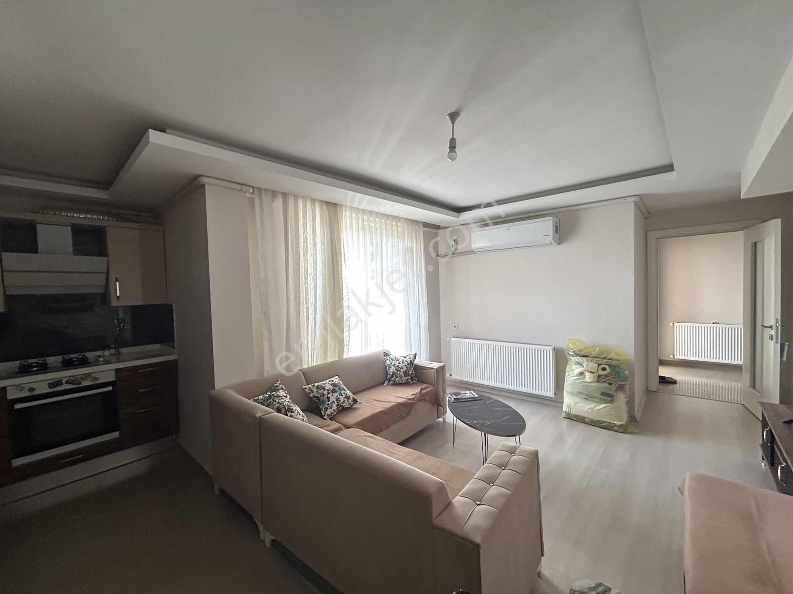 Kuşadası Merkeze Yakı Eşyalı 1+1 Daire - Görsel 4