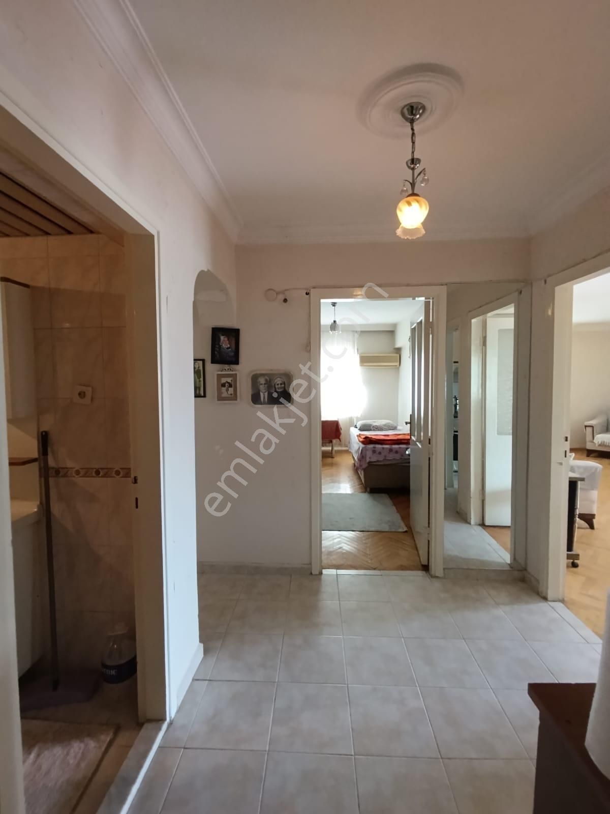 Otoparklı Asansörlü Ve D.gazlı Ara Kat Full Eşyalı 3+1 Kiralık Daire! - Görsel 10
