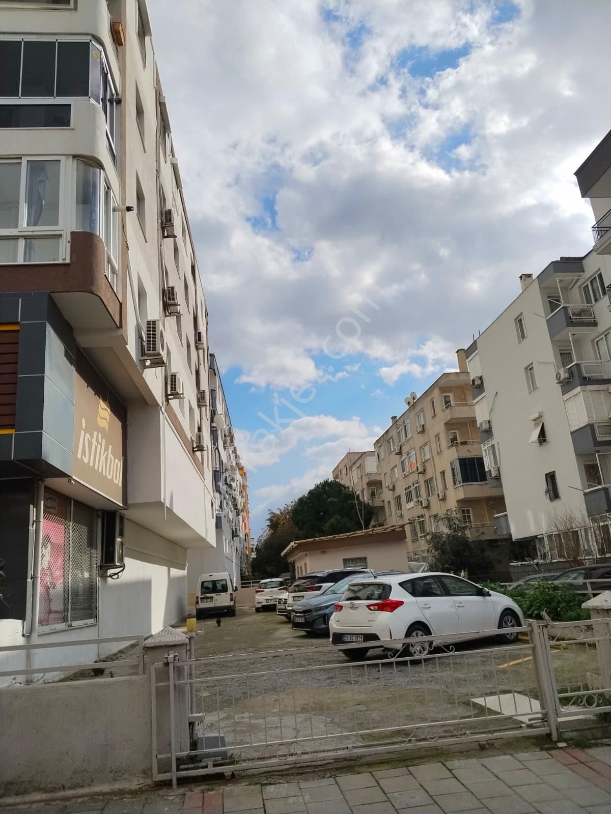 Otoparklı Asansörlü Ve D.gazlı Ara Kat Full Eşyalı 3+1 Kiralık Daire! - Görsel 4