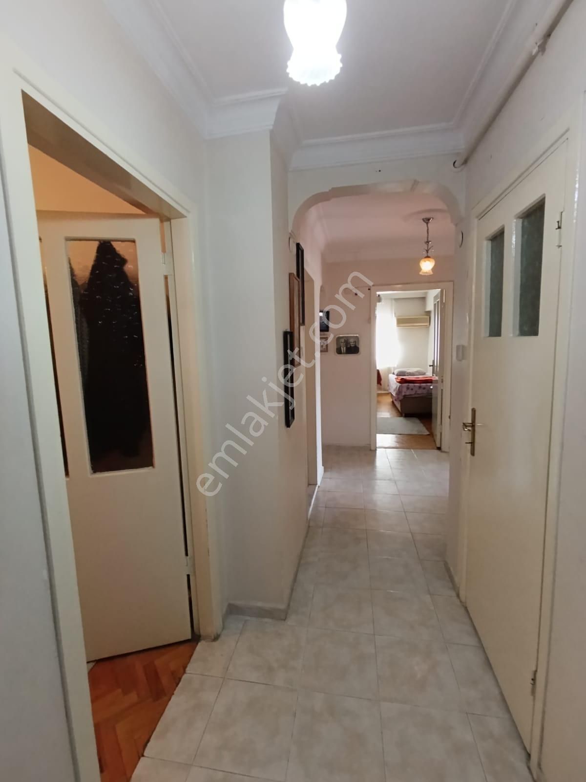 Otoparklı Asansörlü Ve D.gazlı Ara Kat Full Eşyalı 3+1 Kiralık Daire! - Görsel 11