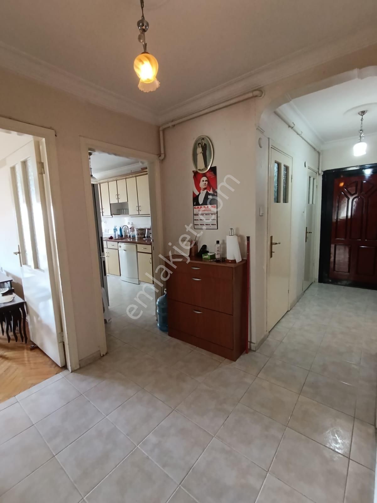 Otoparklı Asansörlü Ve D.gazlı Ara Kat Full Eşyalı 3+1 Kiralık Daire! - Görsel 9