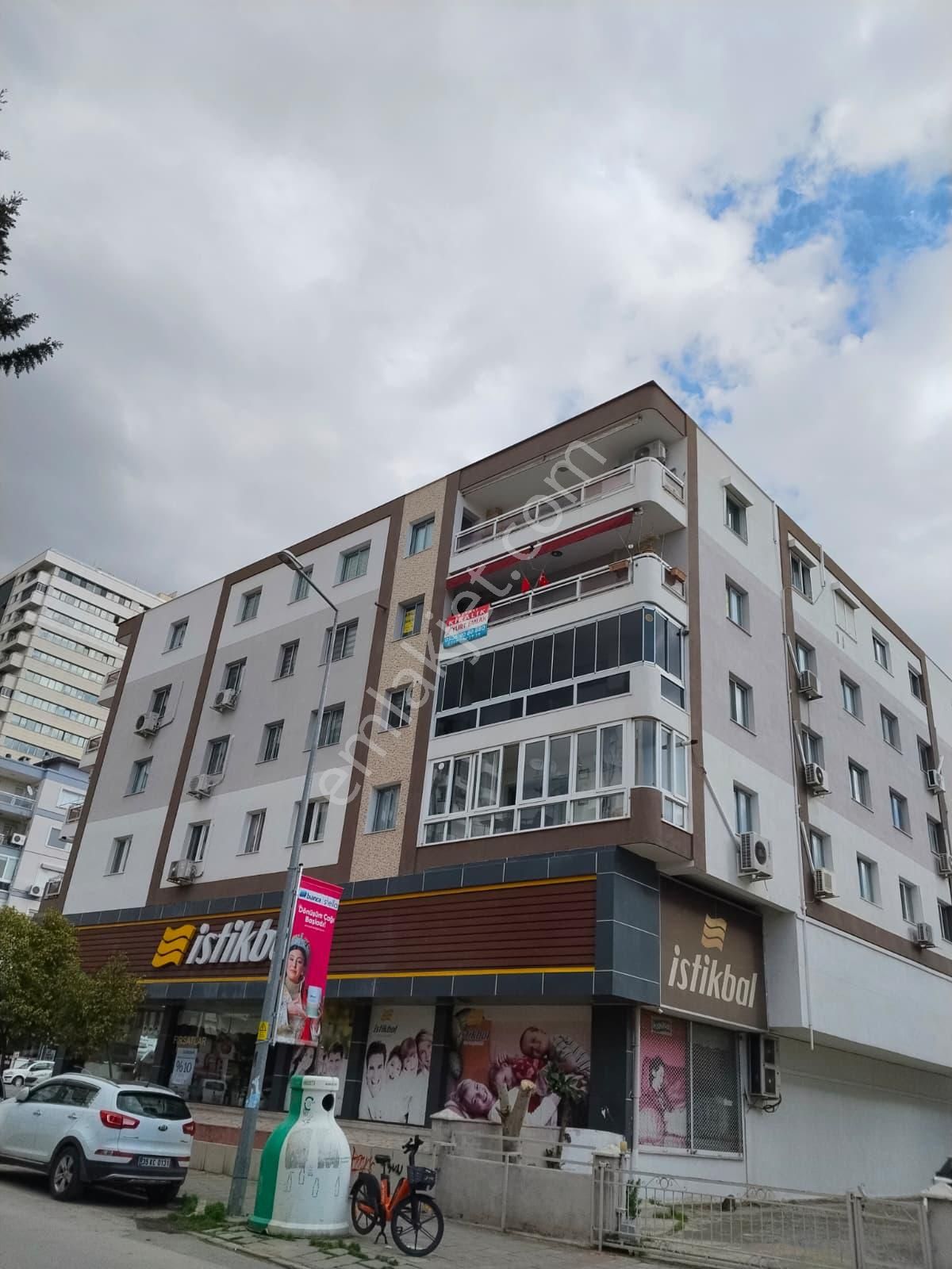 Otoparklı Asansörlü Ve D.gazlı Ara Kat Full Eşyalı 3+1 Kiralık Daire! - Görsel 2