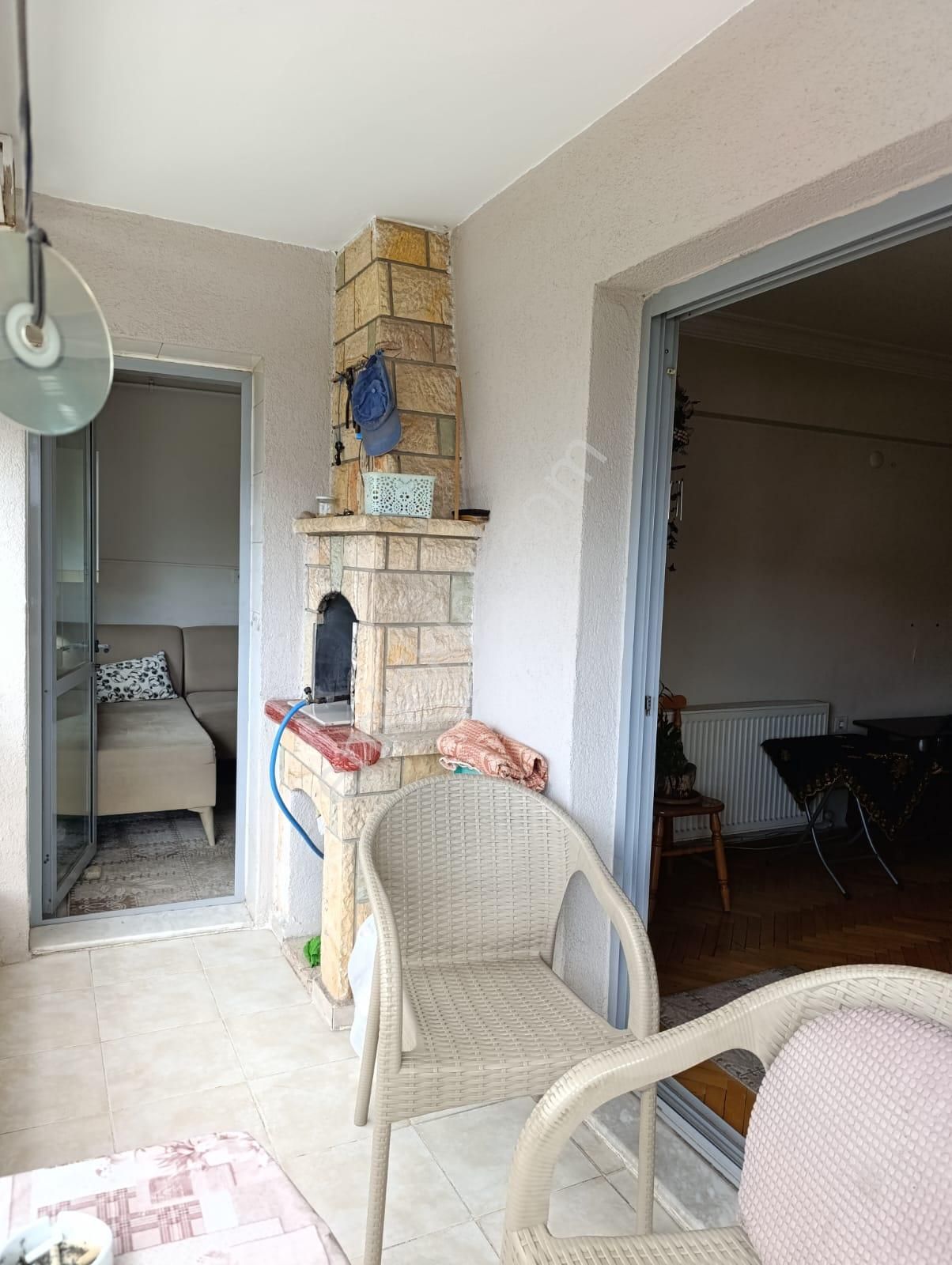Otoparklı Asansörlü Ve D.gazlı Ara Kat Full Eşyalı 3+1 Kiralık Daire! - Görsel 15