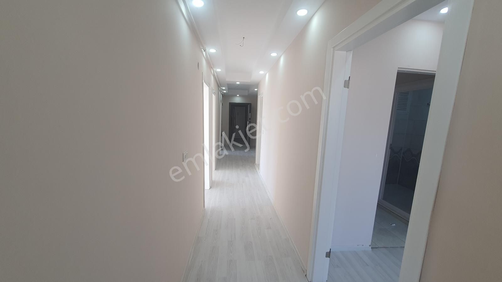 Geniş Teraslı, Otoparklı, Güney Cephe 3+1 - Görsel 26
