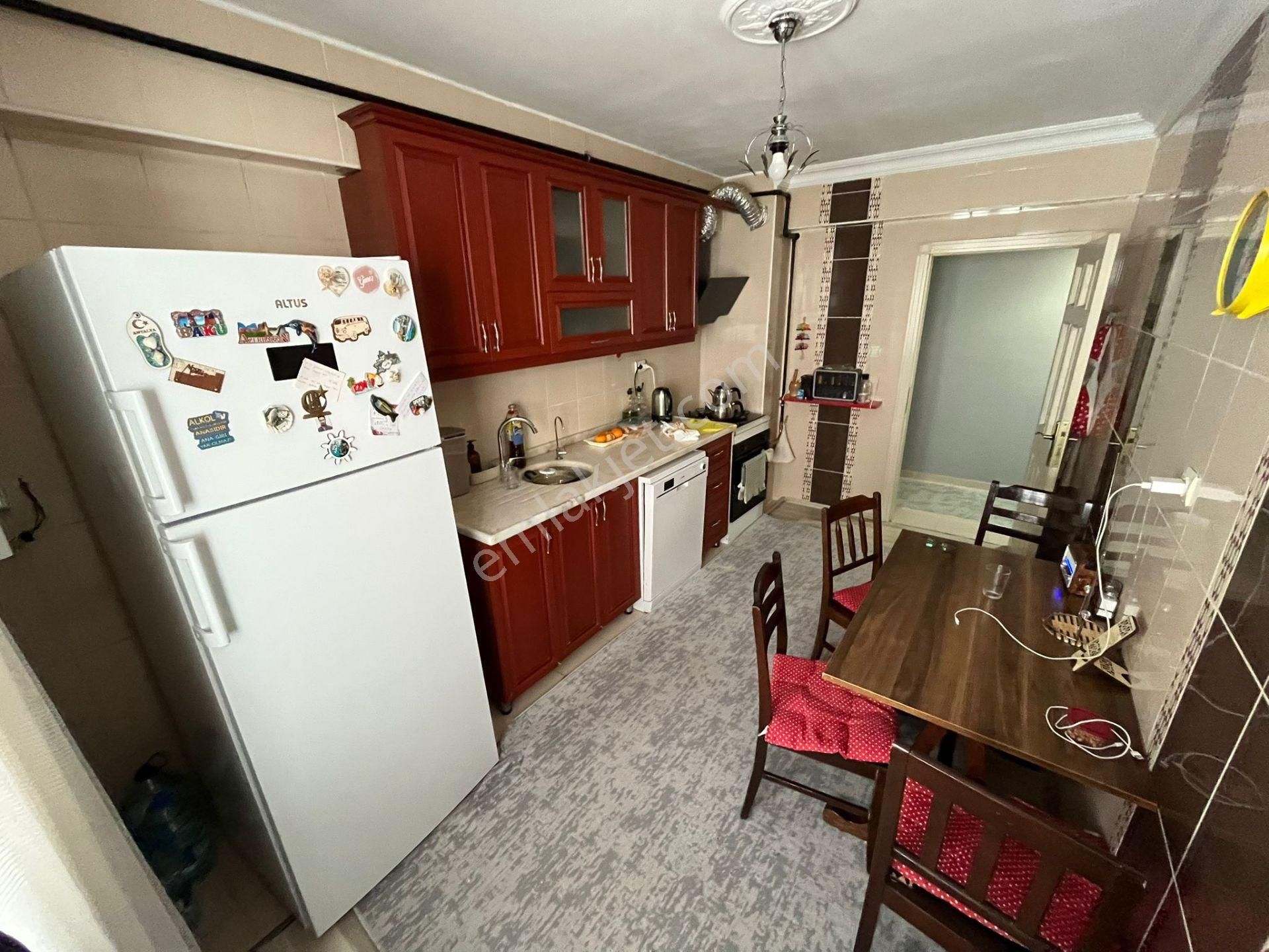 Kuşcağız Mahallesi'nde Orta Katta Yapılı 3+1 Daire! - Görsel 3