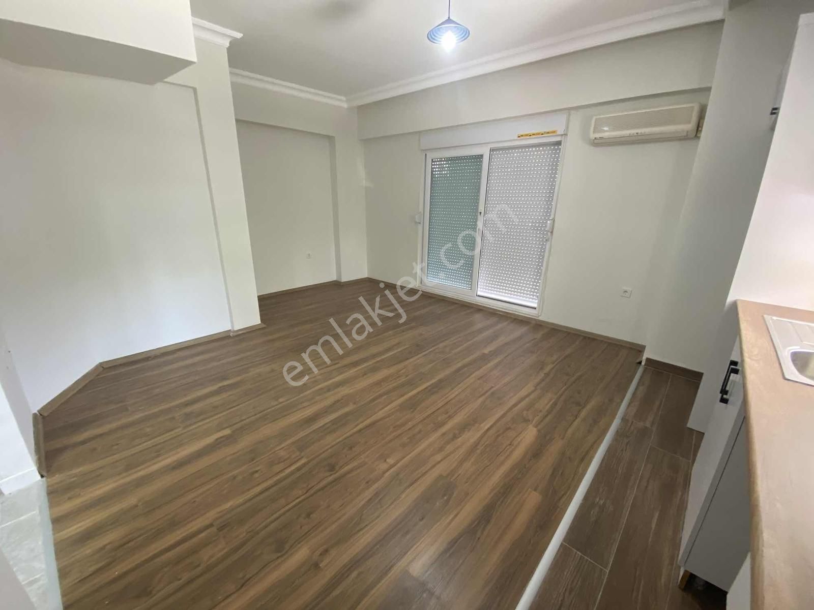 Konyaaltı Hurma'da Kiralık 1+1 Giriş Kat Daire - Görsel 9